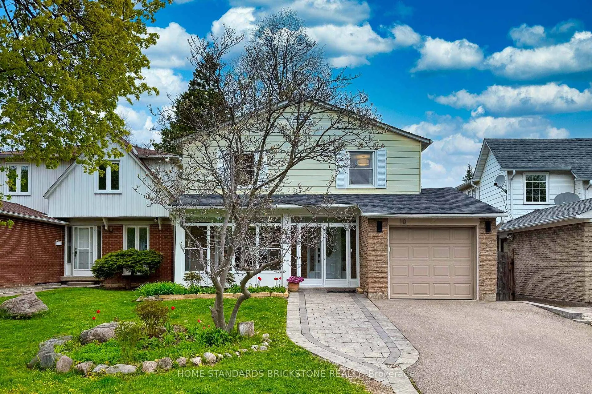 Photo 2 of 10 Chumleigh Crescent, Markham, German Mills — HOMEH