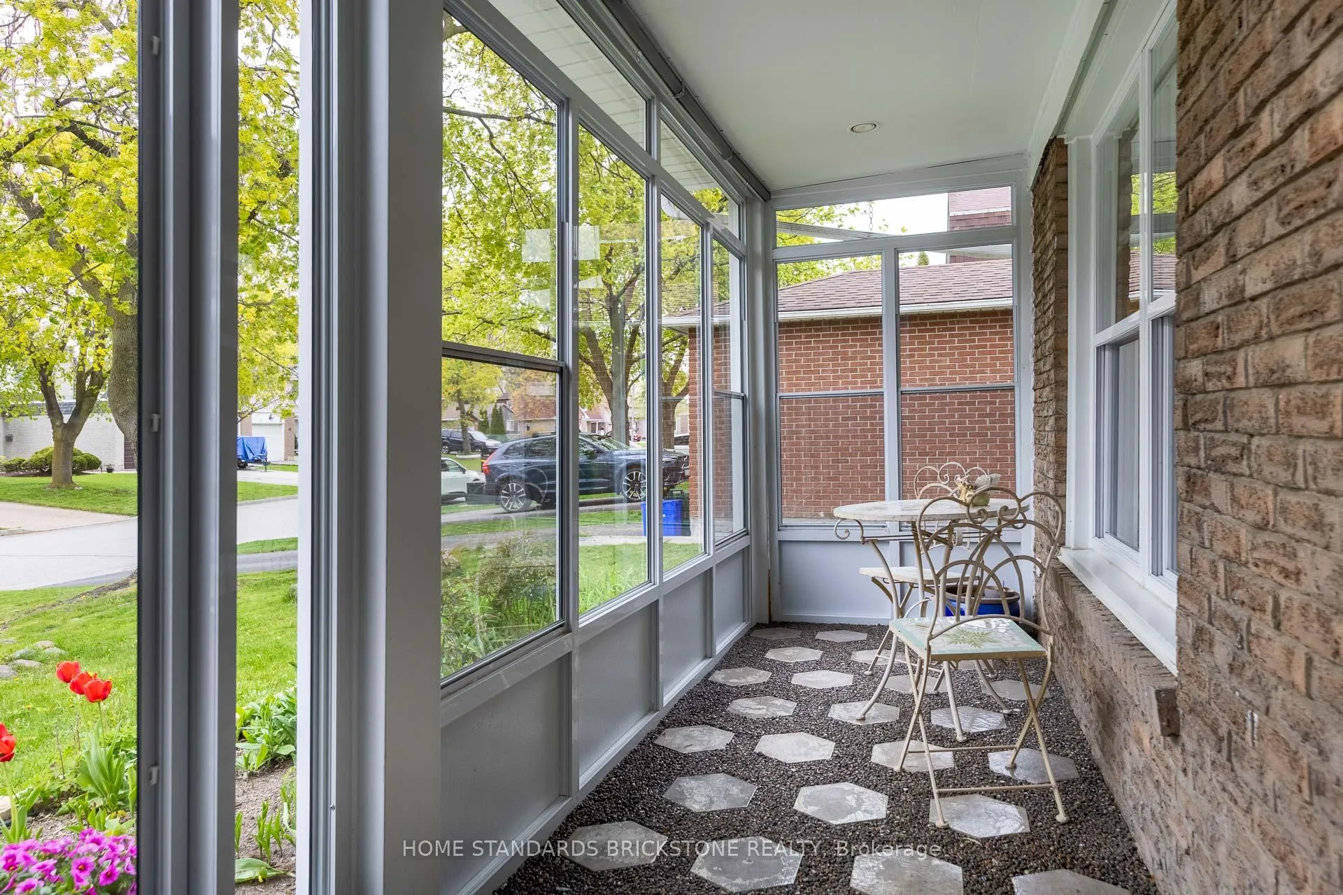 Photo 3 of 10 Chumleigh Crescent, Markham, German Mills — HOMEH