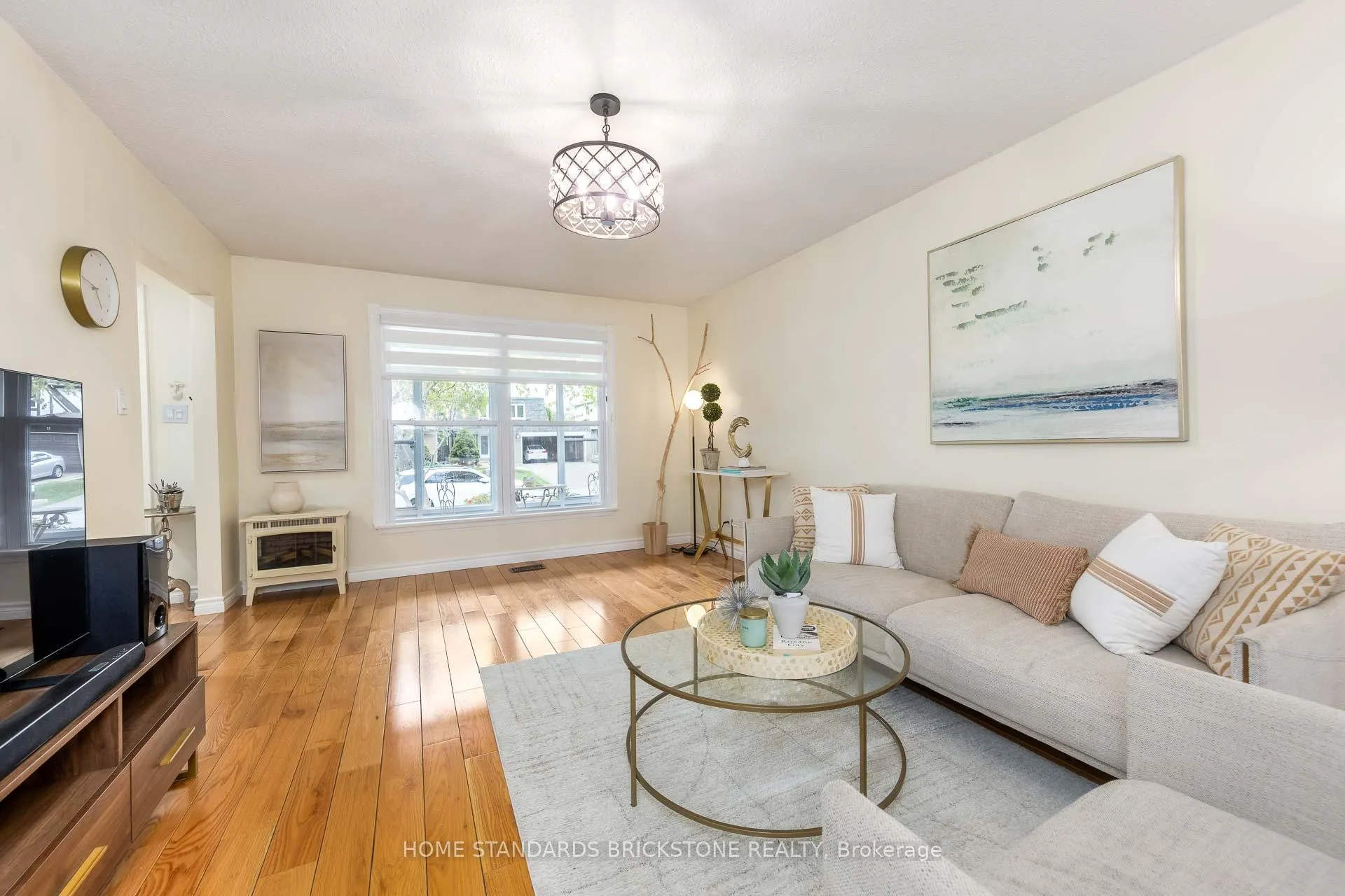 Photo 5 of 10 Chumleigh Crescent, Markham, German Mills — HOMEH