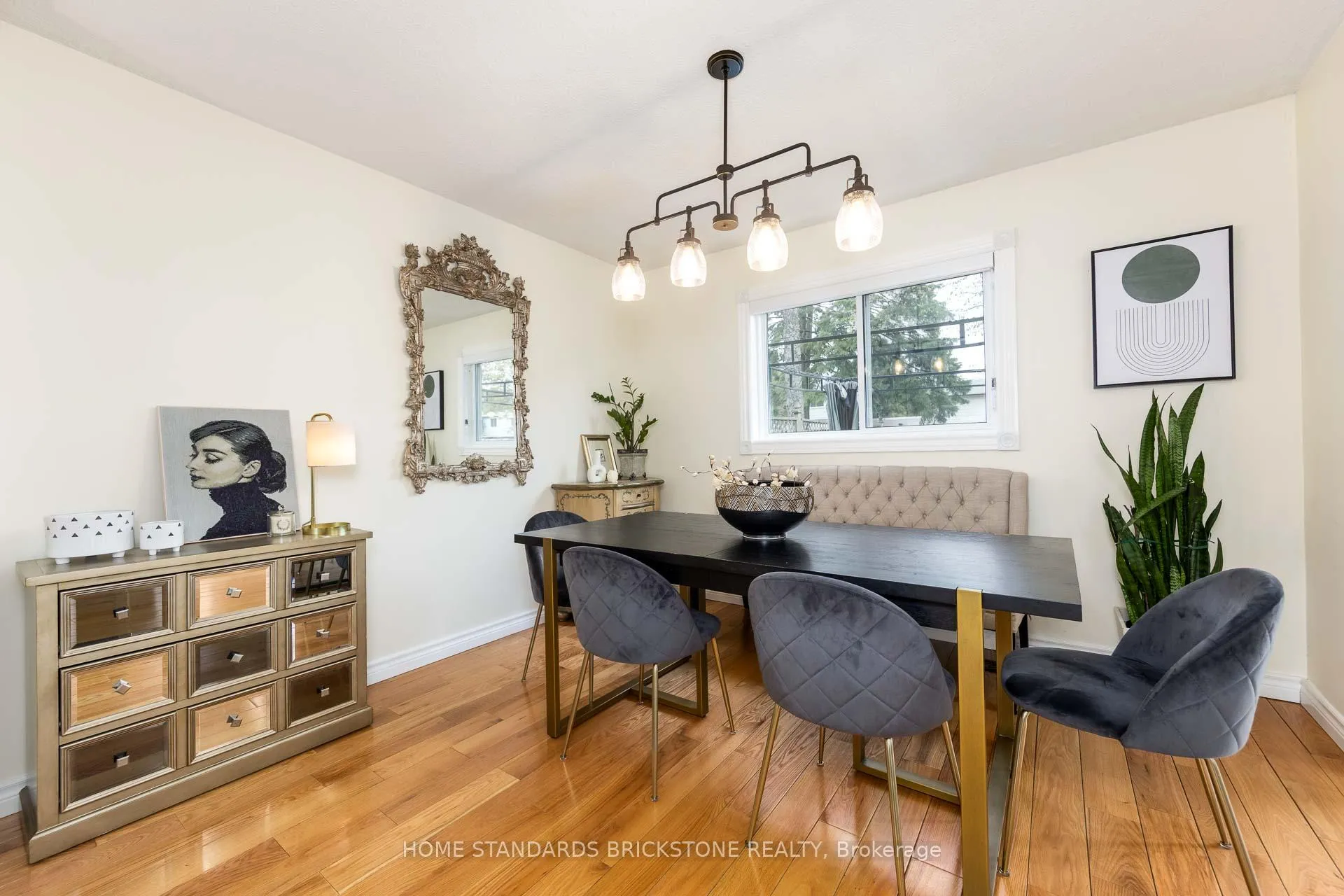 Photo 8 of 10 Chumleigh Crescent, Markham, German Mills — HOMEH