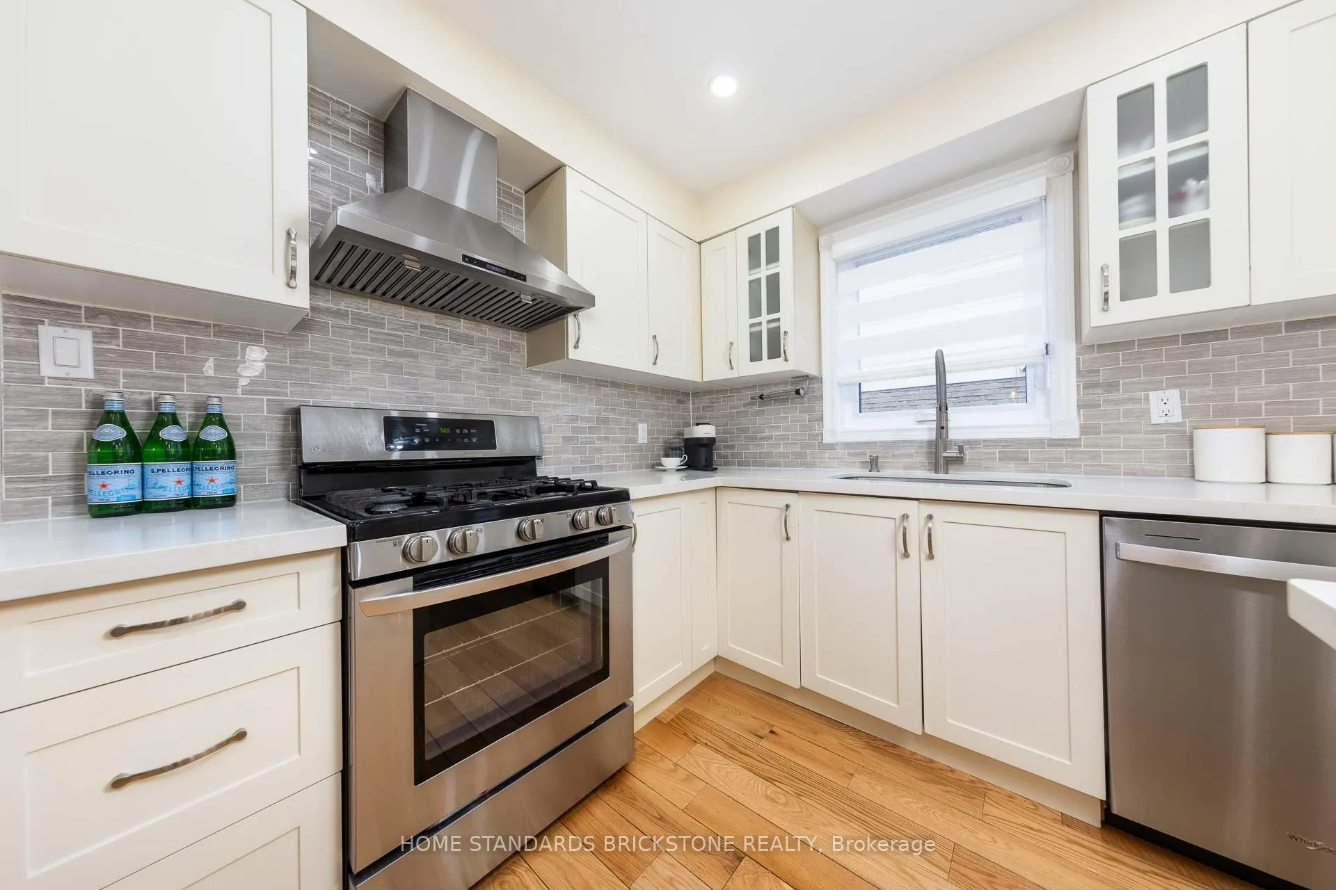 Photo 10 of 10 Chumleigh Crescent, Markham, German Mills — HOMEH