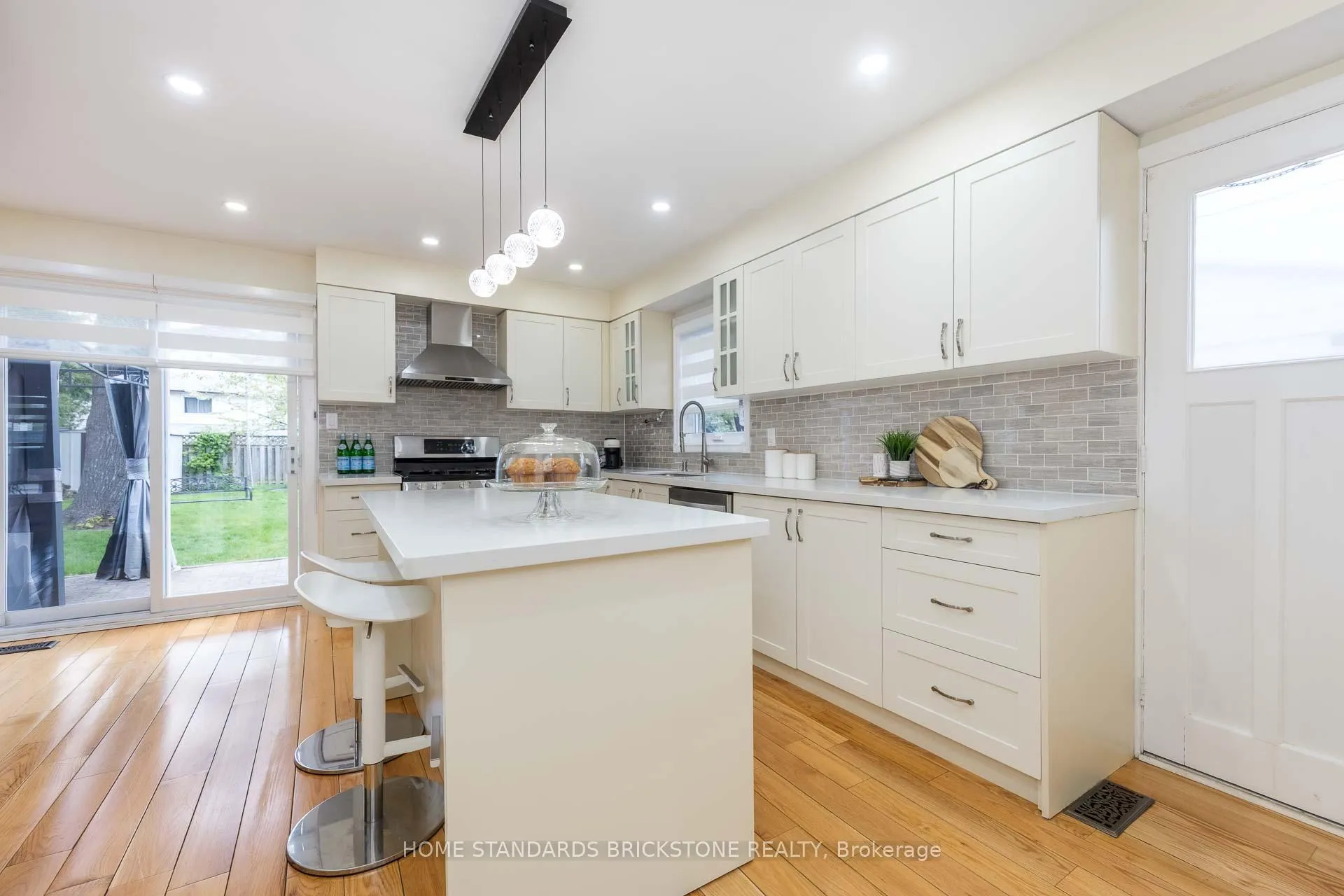 Photo 14 of 10 Chumleigh Crescent, Markham, German Mills — HOMEH