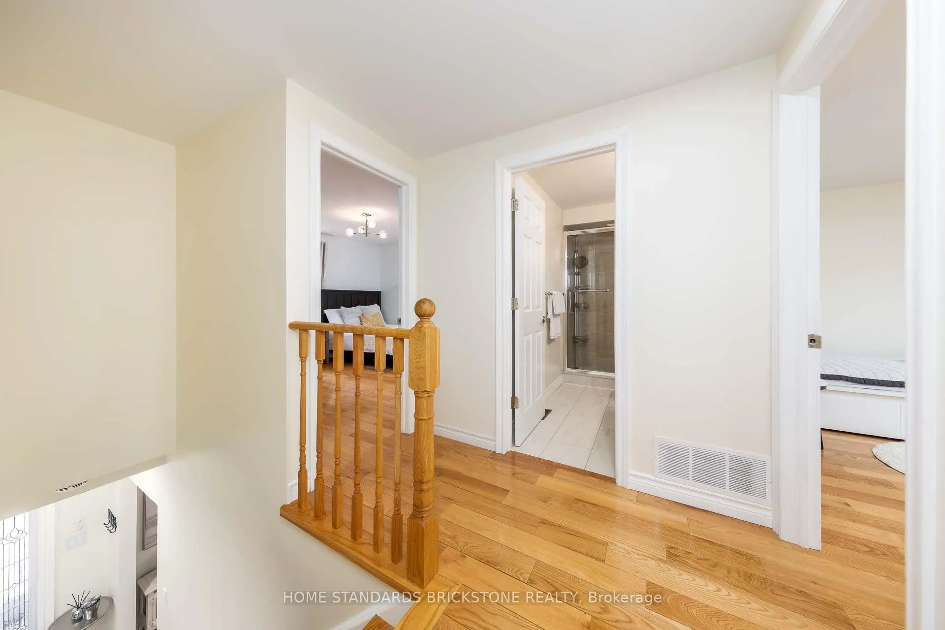 Photo 18 of 10 Chumleigh Crescent, Markham, German Mills — HOMEH