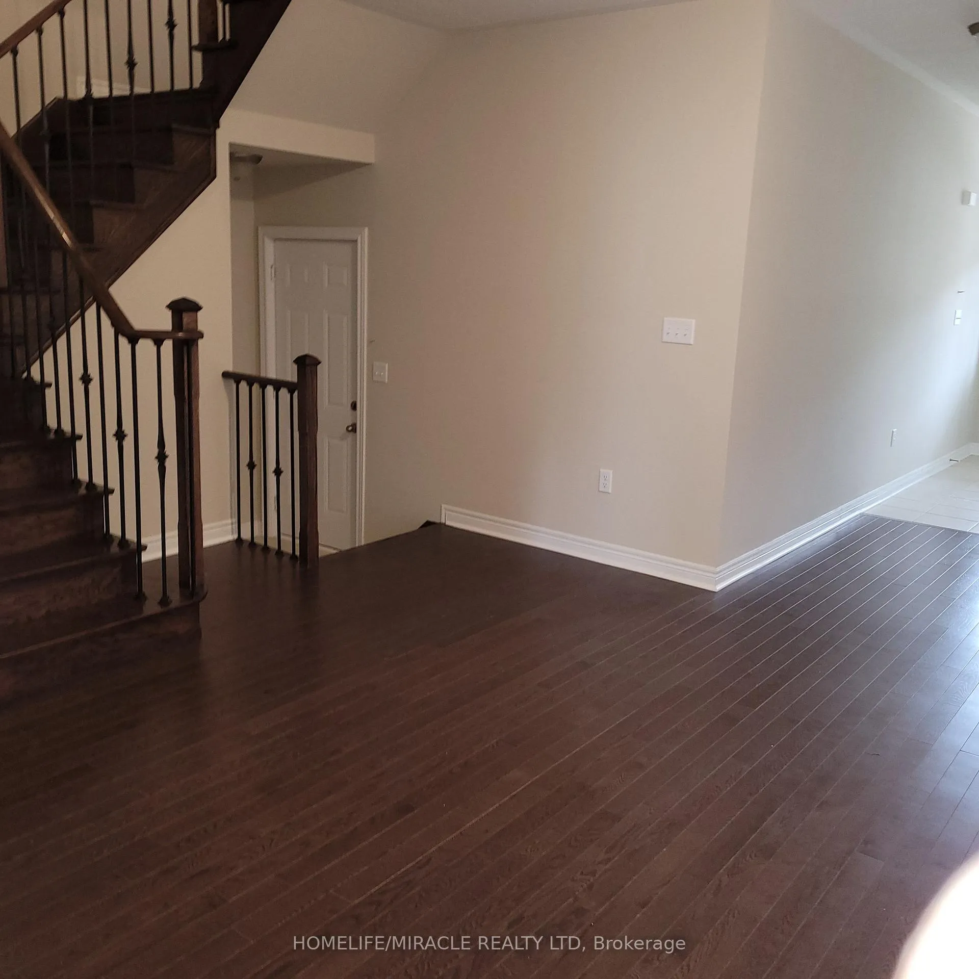 Photo 12 of 113 Finegan Circle, Brampton, Northwest Brampton — HOMEH