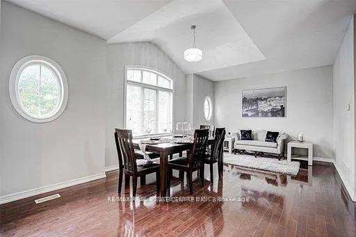 Photo 6 of 148 Bonistel Crescent, Brampton, Fletcher's Meadow — HOMEH