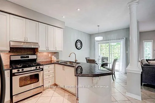 Photo 12 of 148 Bonistel Crescent, Brampton, Fletcher's Meadow — HOMEH