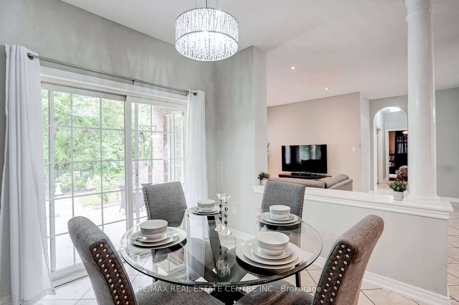 Photo 13 of 148 Bonistel Crescent, Brampton, Fletcher's Meadow — HOMEH