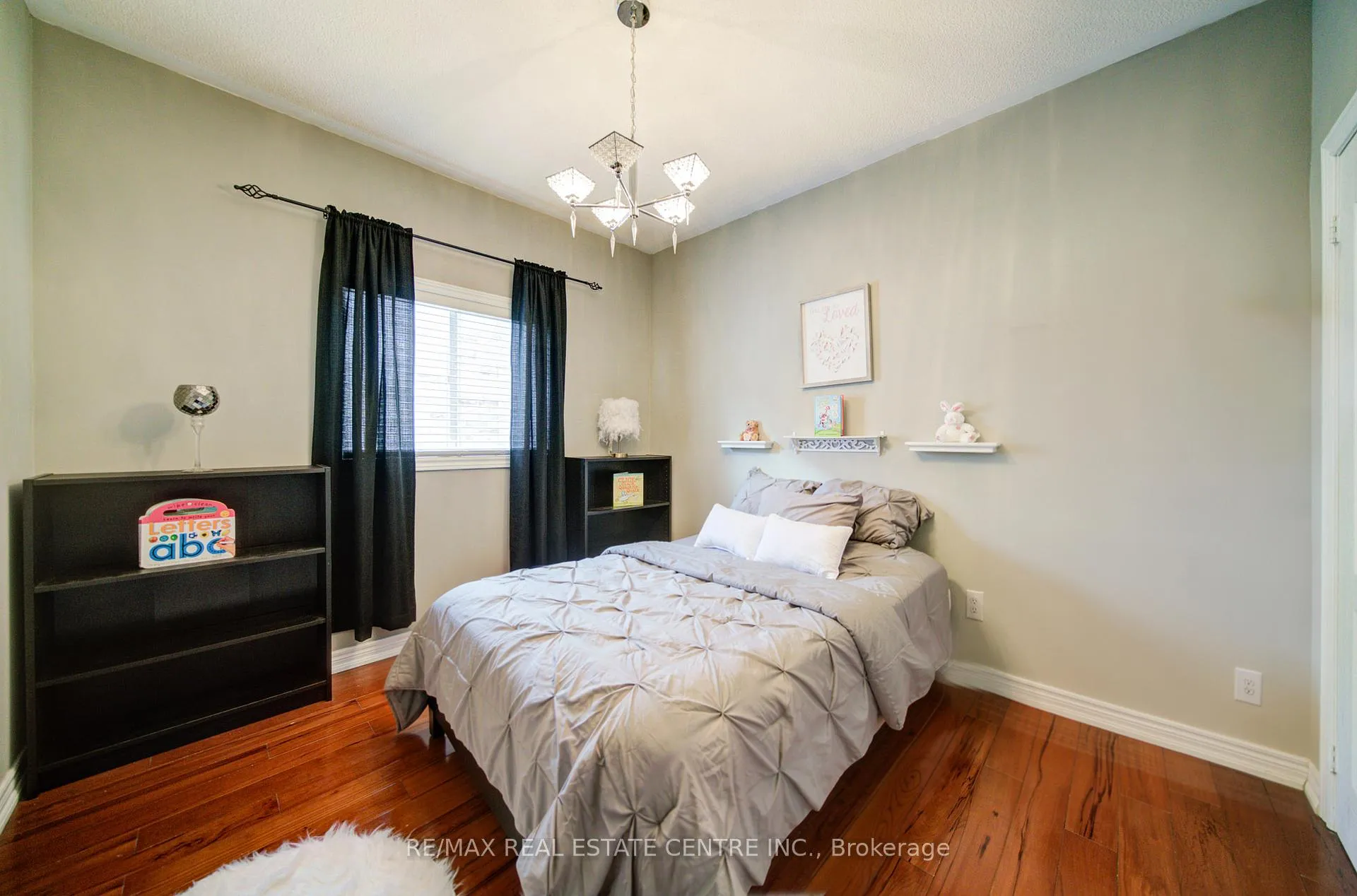Photo 20 of 148 Bonistel Crescent, Brampton, Fletcher's Meadow — HOMEH