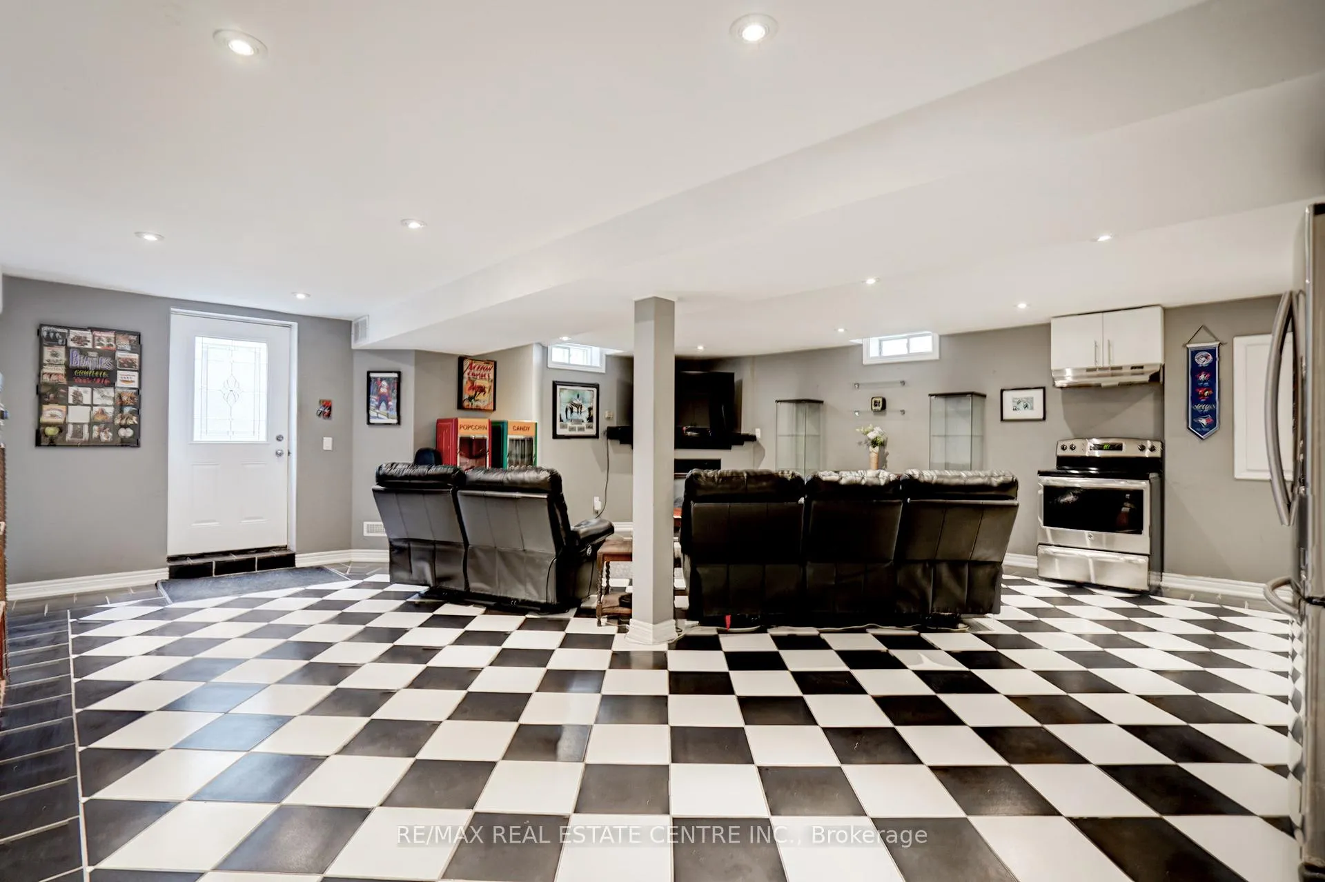 Photo 24 of 148 Bonistel Crescent, Brampton, Fletcher's Meadow — HOMEH