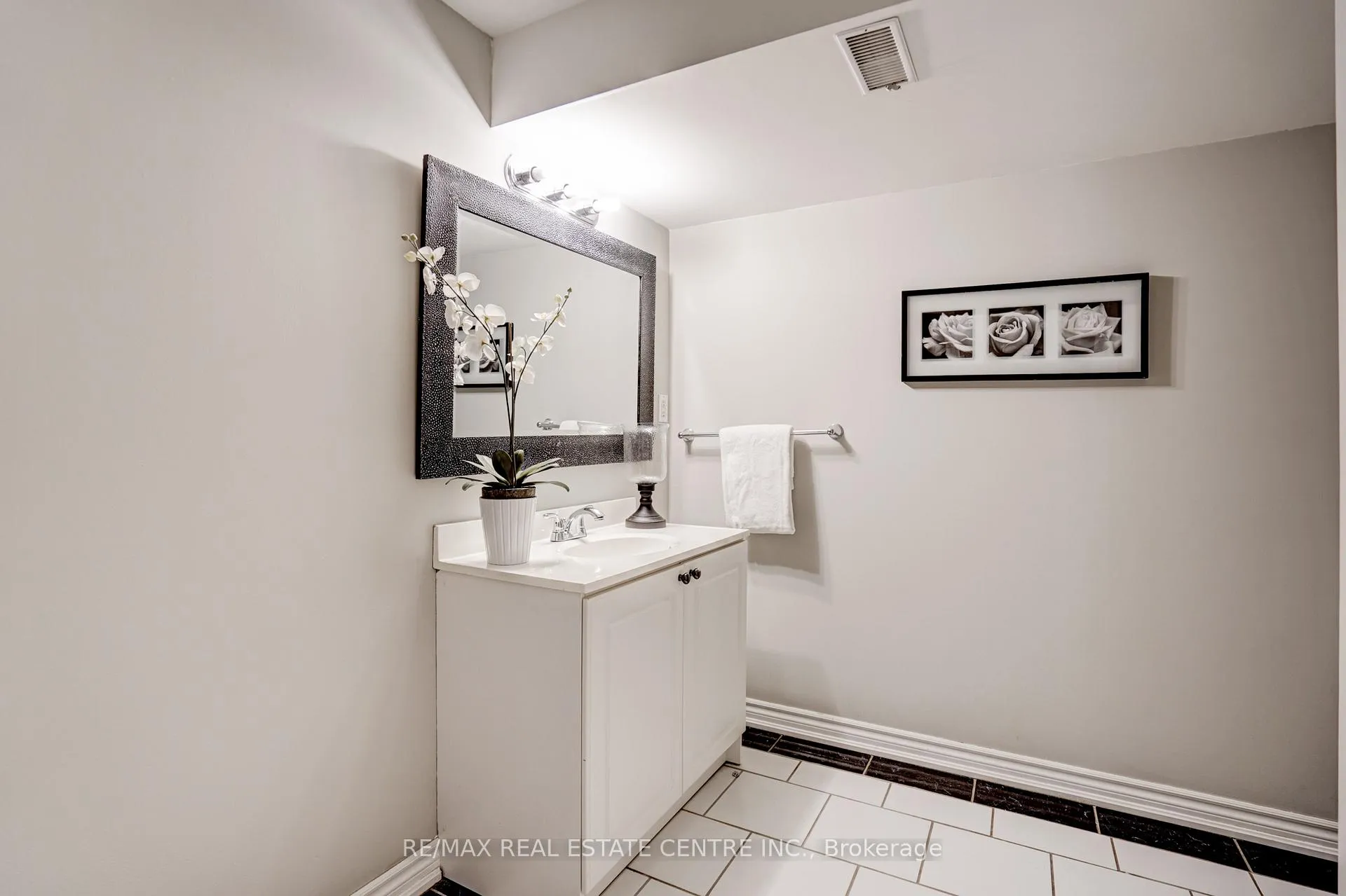 Photo 30 of 148 Bonistel Crescent, Brampton, Fletcher's Meadow — HOMEH