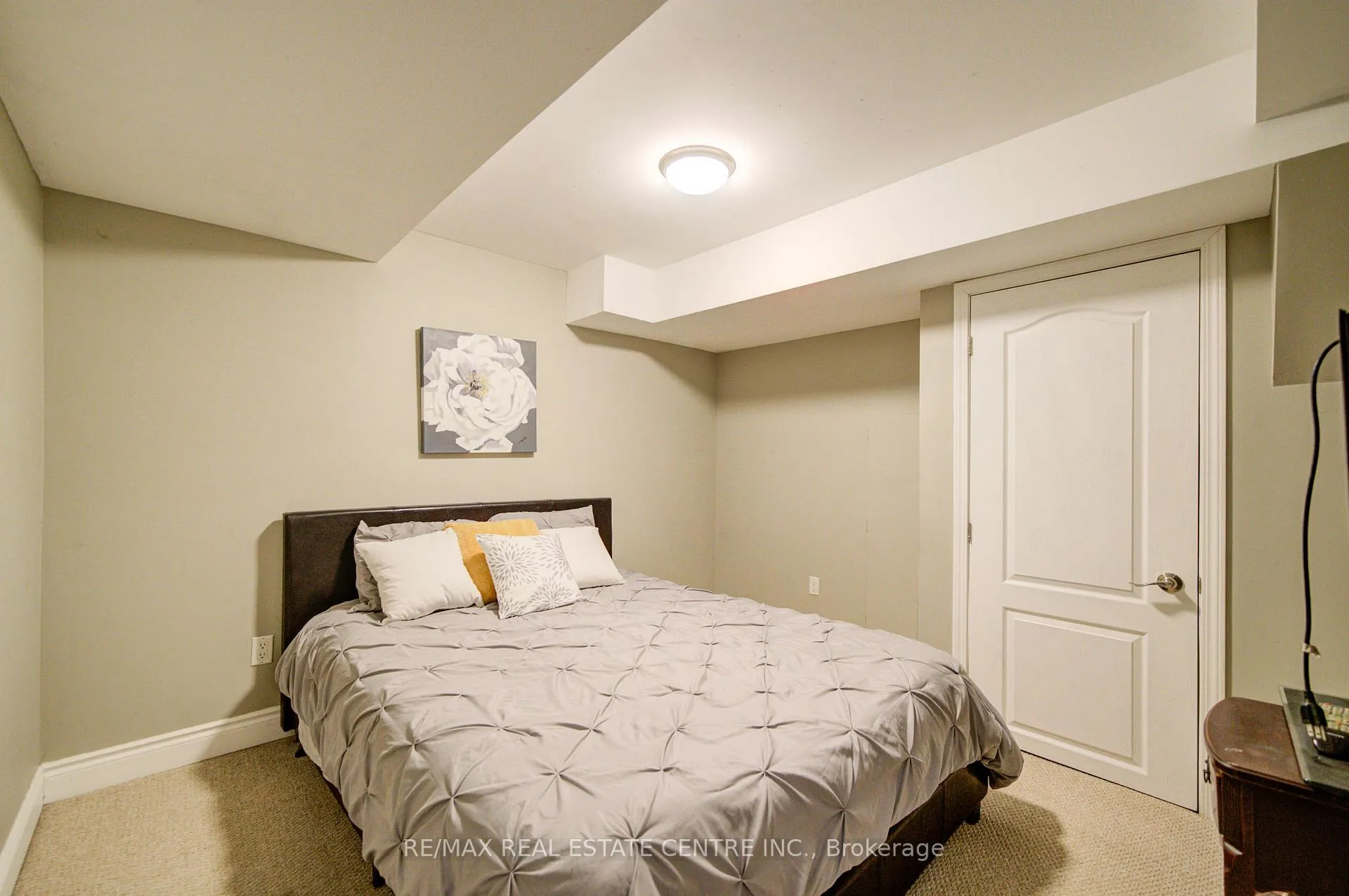 Photo 32 of 148 Bonistel Crescent, Brampton, Fletcher's Meadow — HOMEH