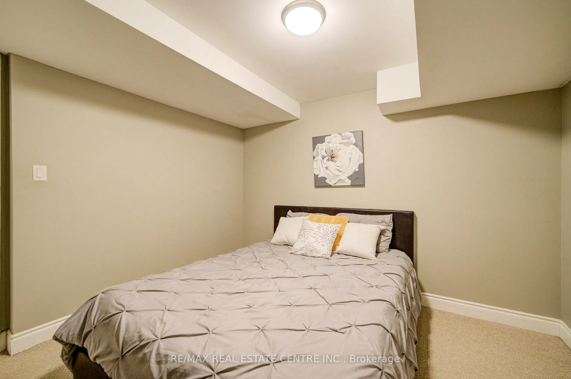 Photo 33 of 148 Bonistel Crescent, Brampton, Fletcher's Meadow — HOMEH