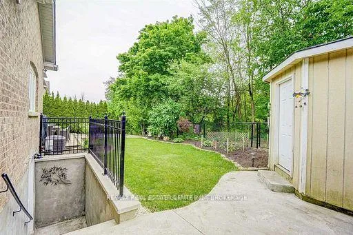 Photo 35 of 148 Bonistel Crescent, Brampton, Fletcher's Meadow — HOMEH