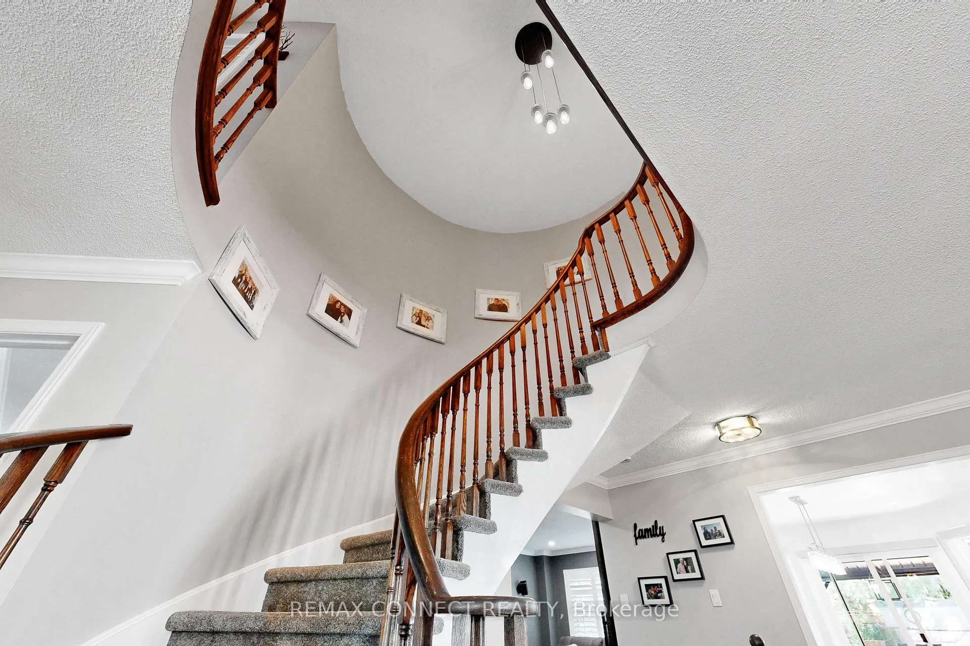 Photo 7 of 20 Goldsmith Crescent, Newmarket, Armitage — HOMEH