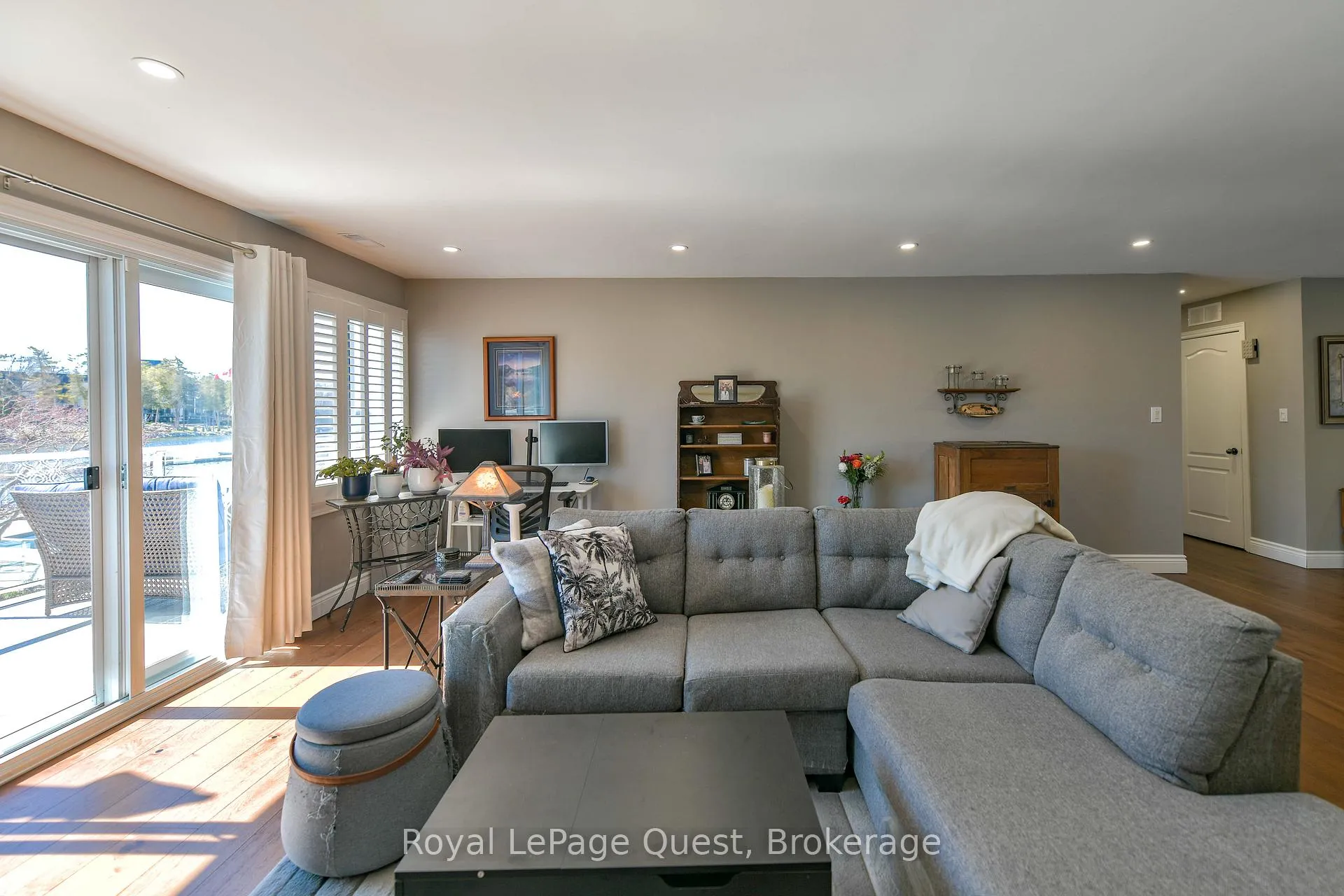 Photo 12 of Unit 202, 585 Atherley Road, Orillia — HOMEH