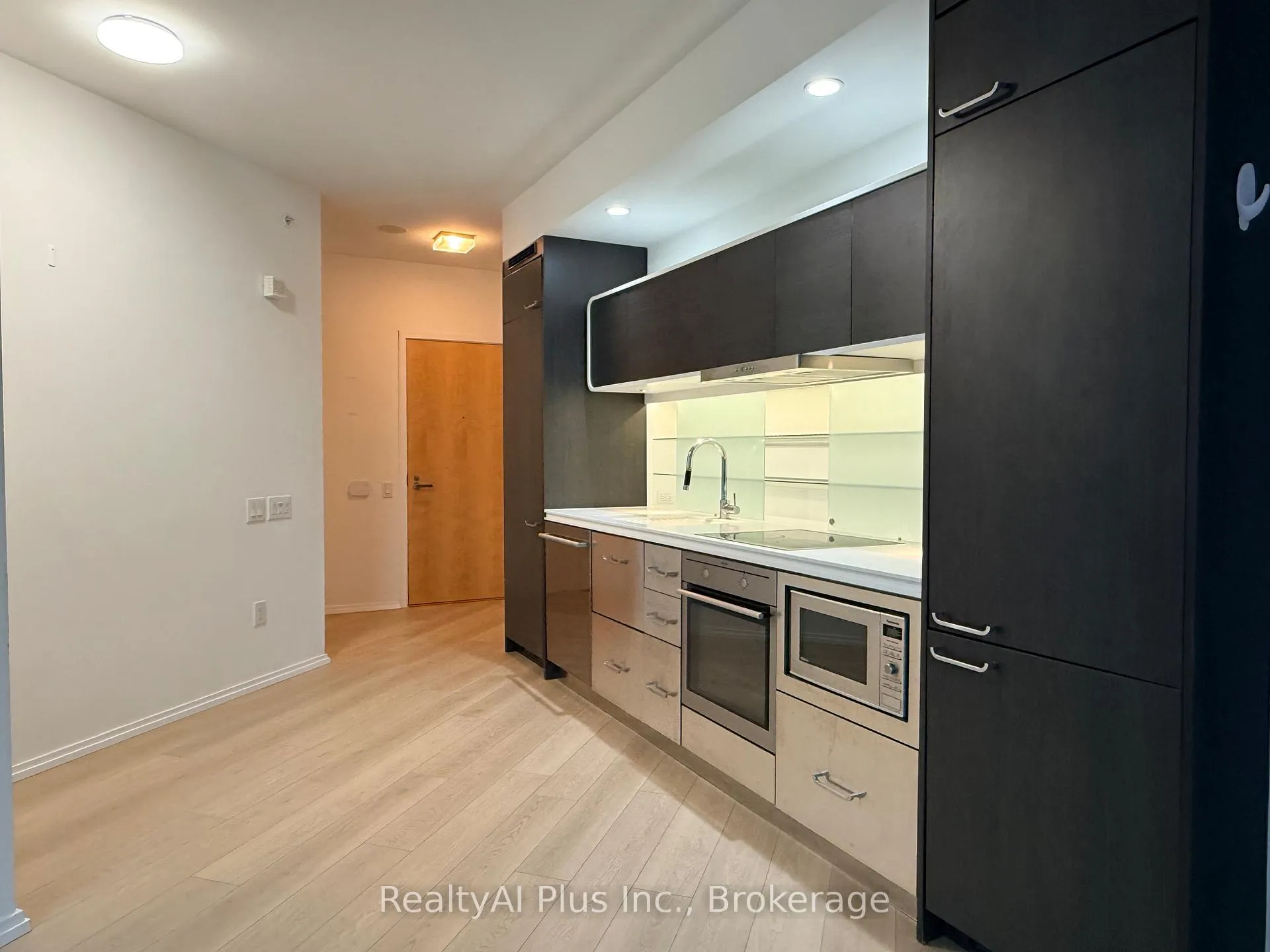 Photo 4 of Unit 1706, 45 Charles Street E, Toronto, Church-Yonge Corridor — HOMEH