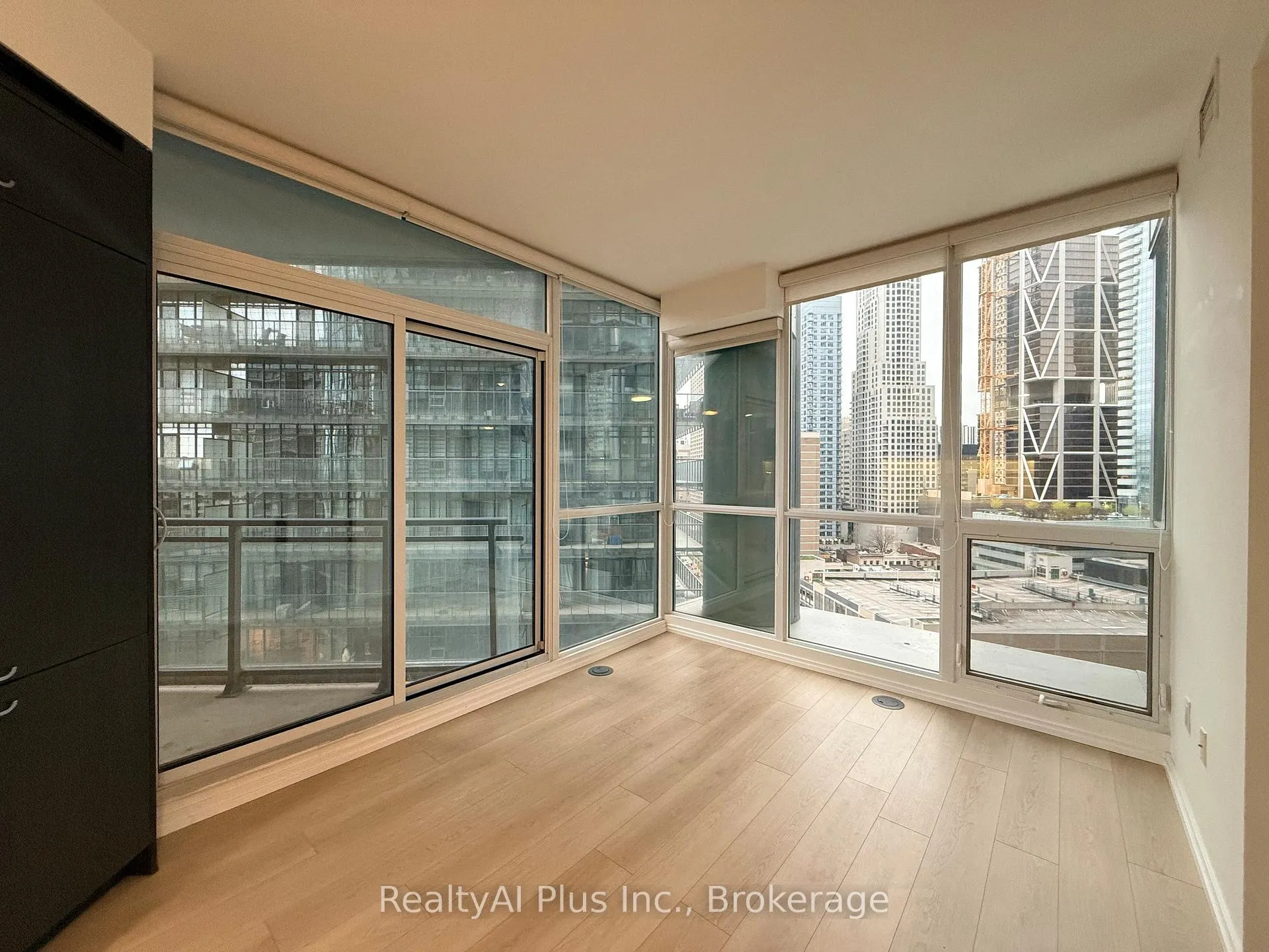 Photo 9 of Unit 1706, 45 Charles Street E, Toronto, Church-Yonge Corridor — HOMEH