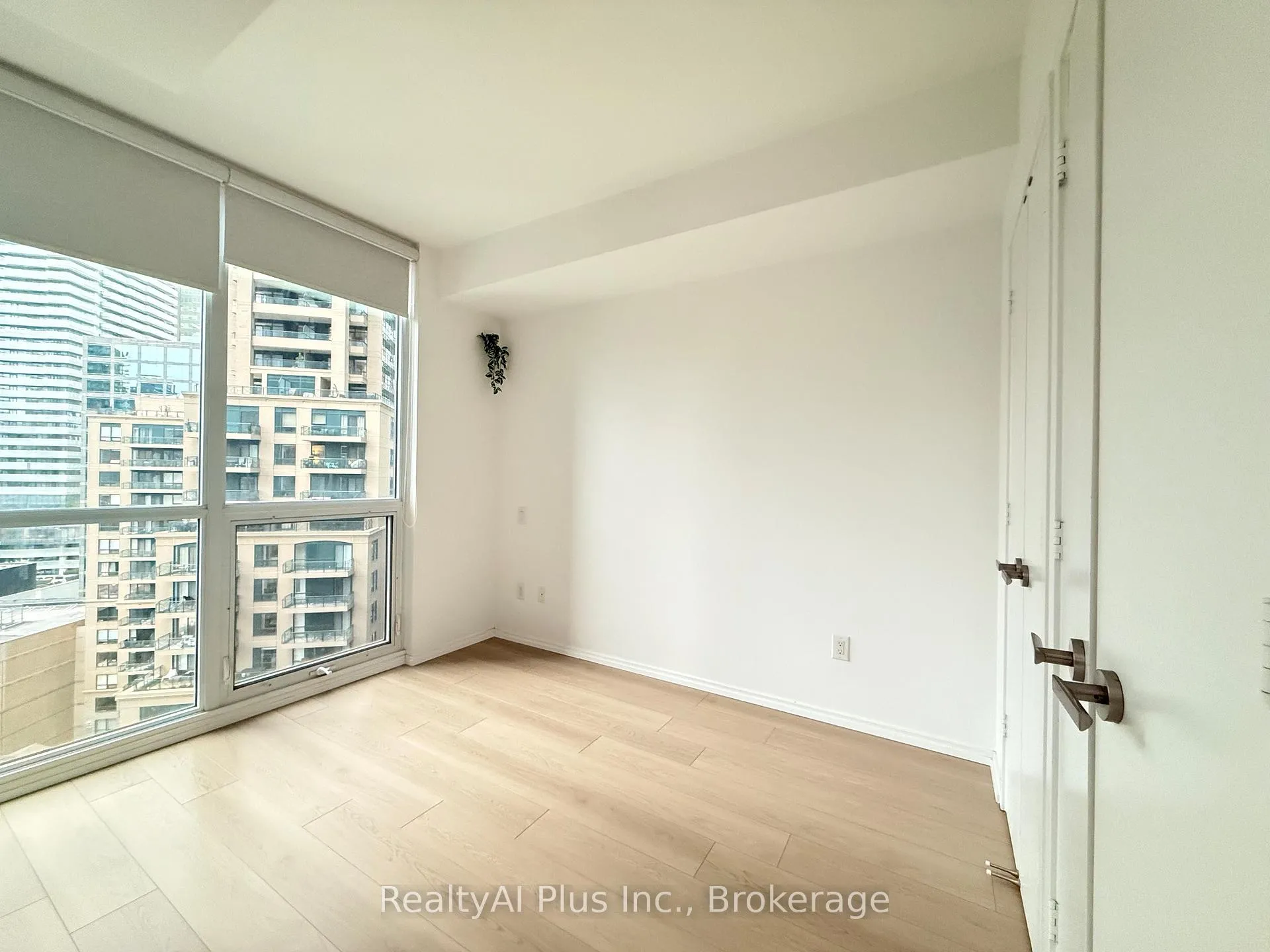 Photo 11 of Unit 1706, 45 Charles Street E, Toronto, Church-Yonge Corridor — HOMEH