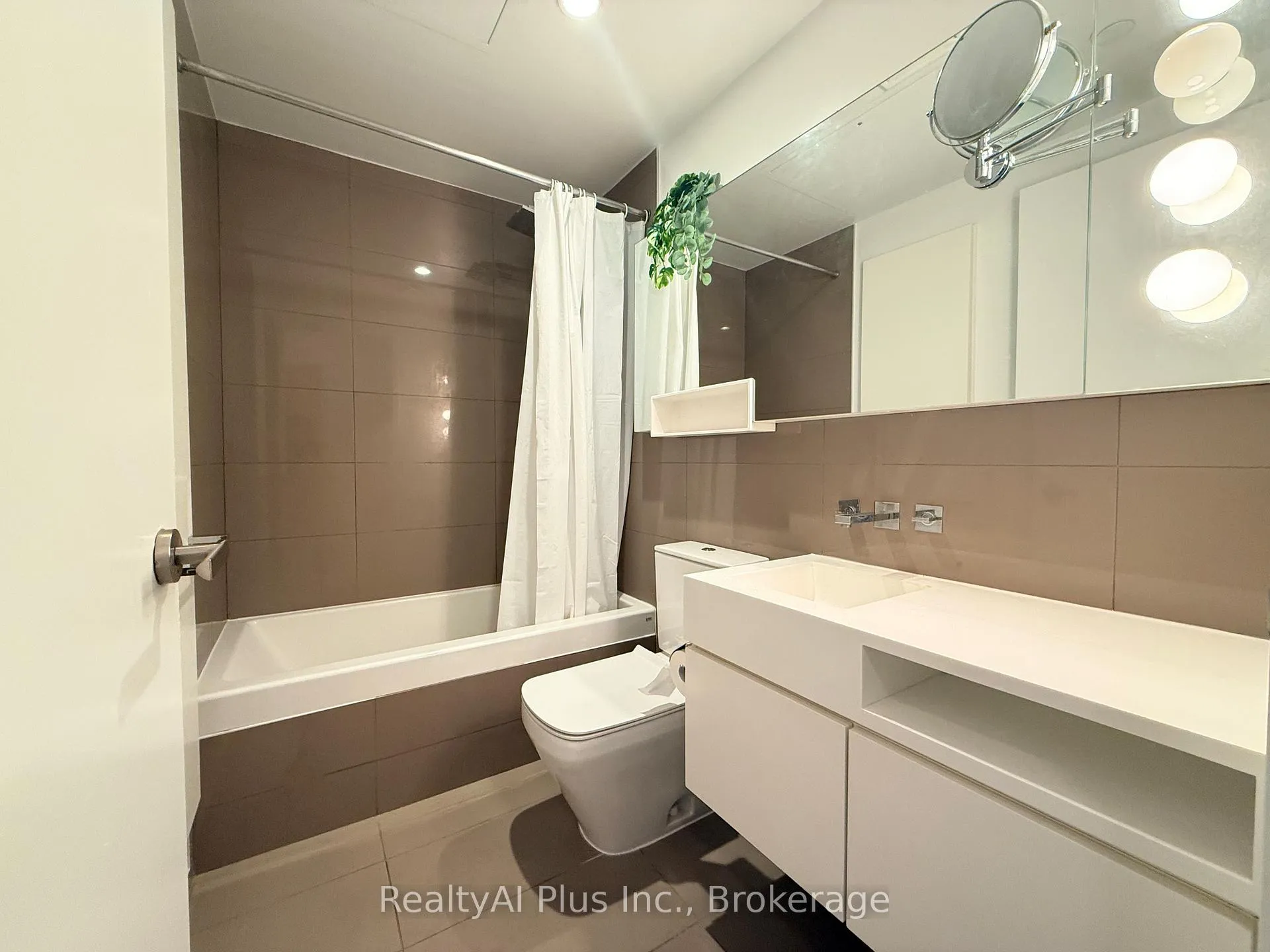 Photo 12 of Unit 1706, 45 Charles Street E, Toronto, Church-Yonge Corridor — HOMEH