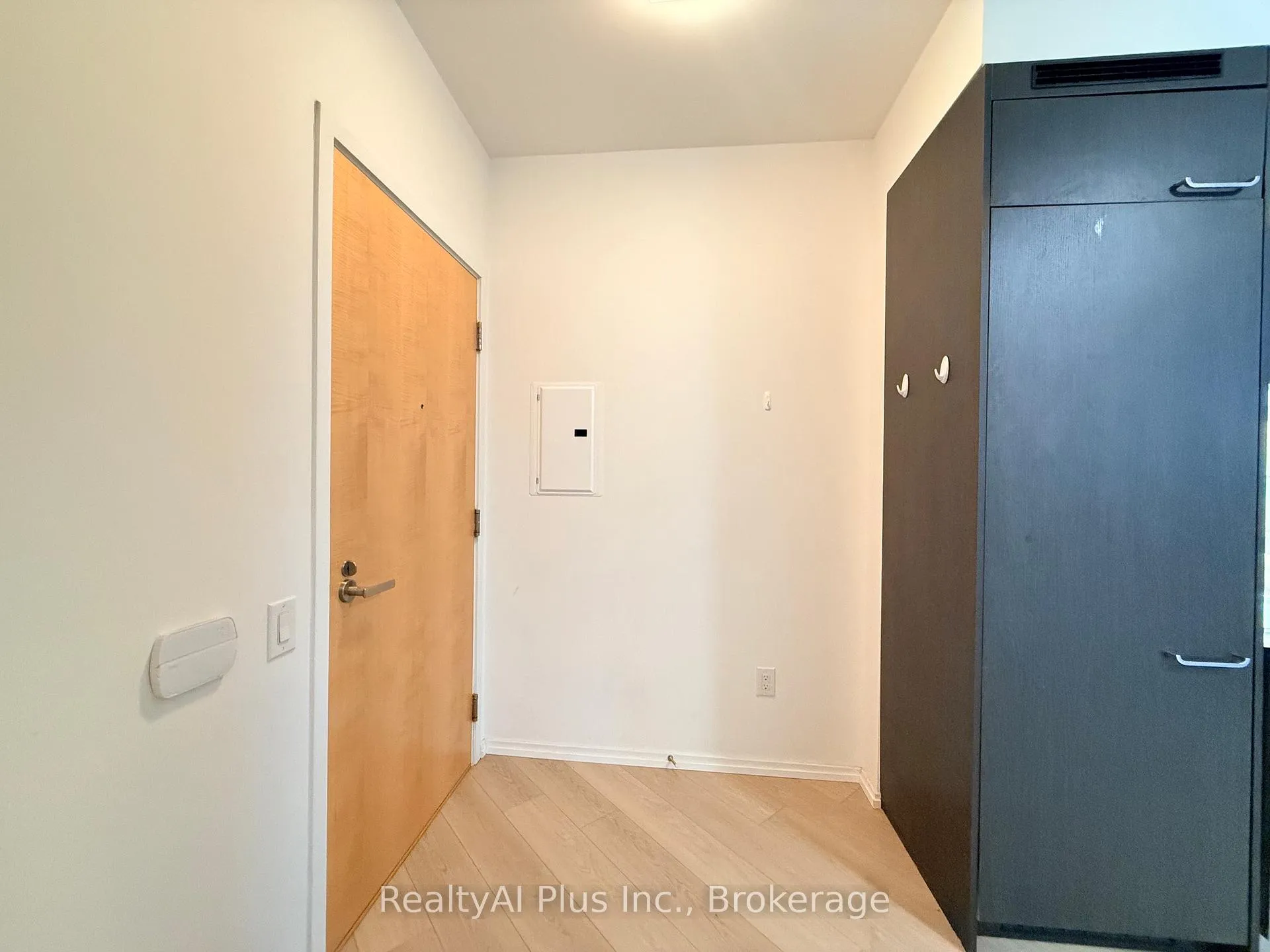 Photo 14 of Unit 1706, 45 Charles Street E, Toronto, Church-Yonge Corridor — HOMEH