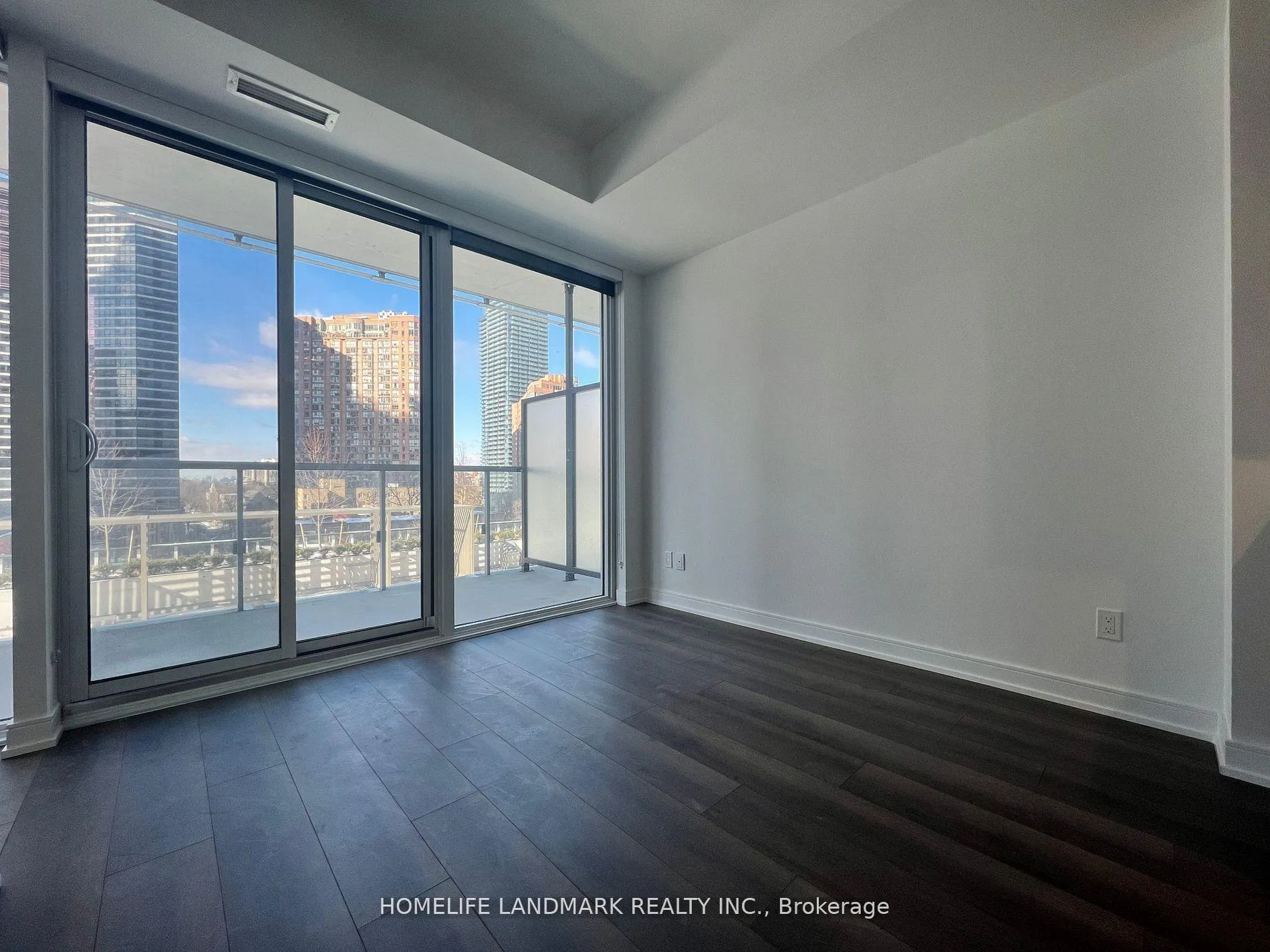 Photo 6 of Unit 710, 3 Gloucester Street, Toronto, Church-Yonge Corridor — HOMEH