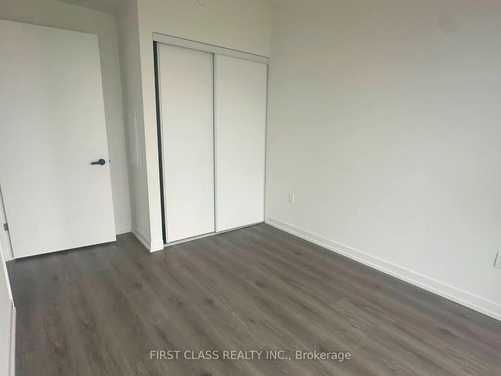 Photo 6 of Unit Unit 4012, 225 Commerce Street, Vaughan, Vaughan Corporate Centre — HOMEH