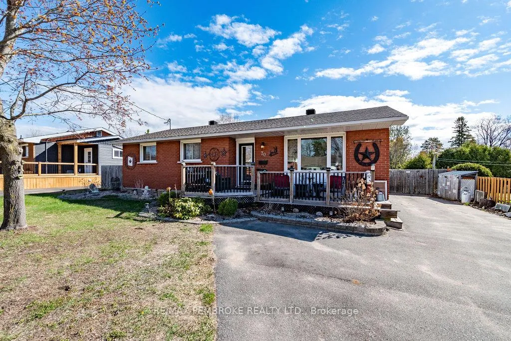 Photo 1 of 70 Selkirk Street, Petawawa — HOMEH