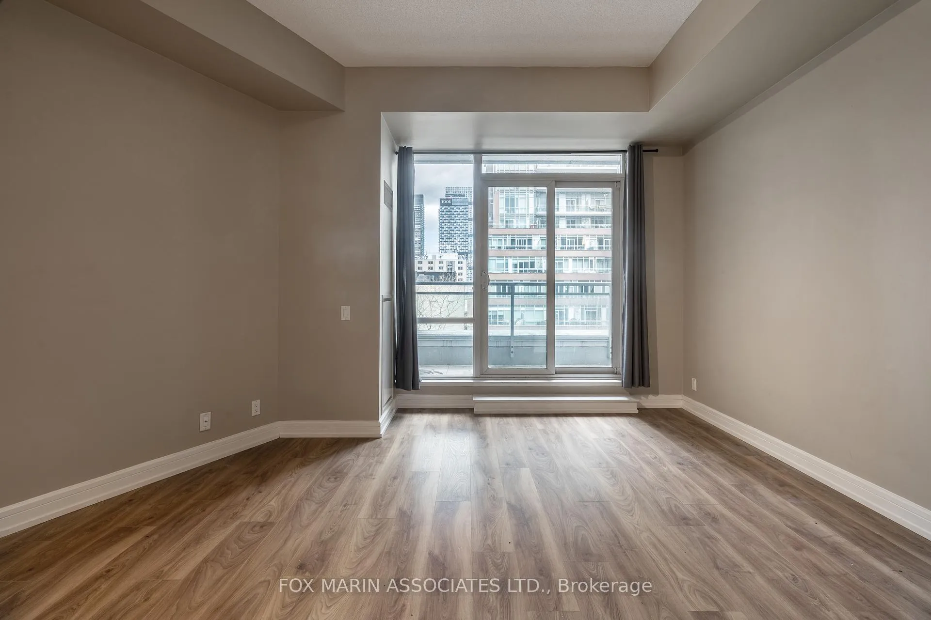 Photo 10 of Unit 403, 112 George Street, Toronto, Moss Park — HOMEH