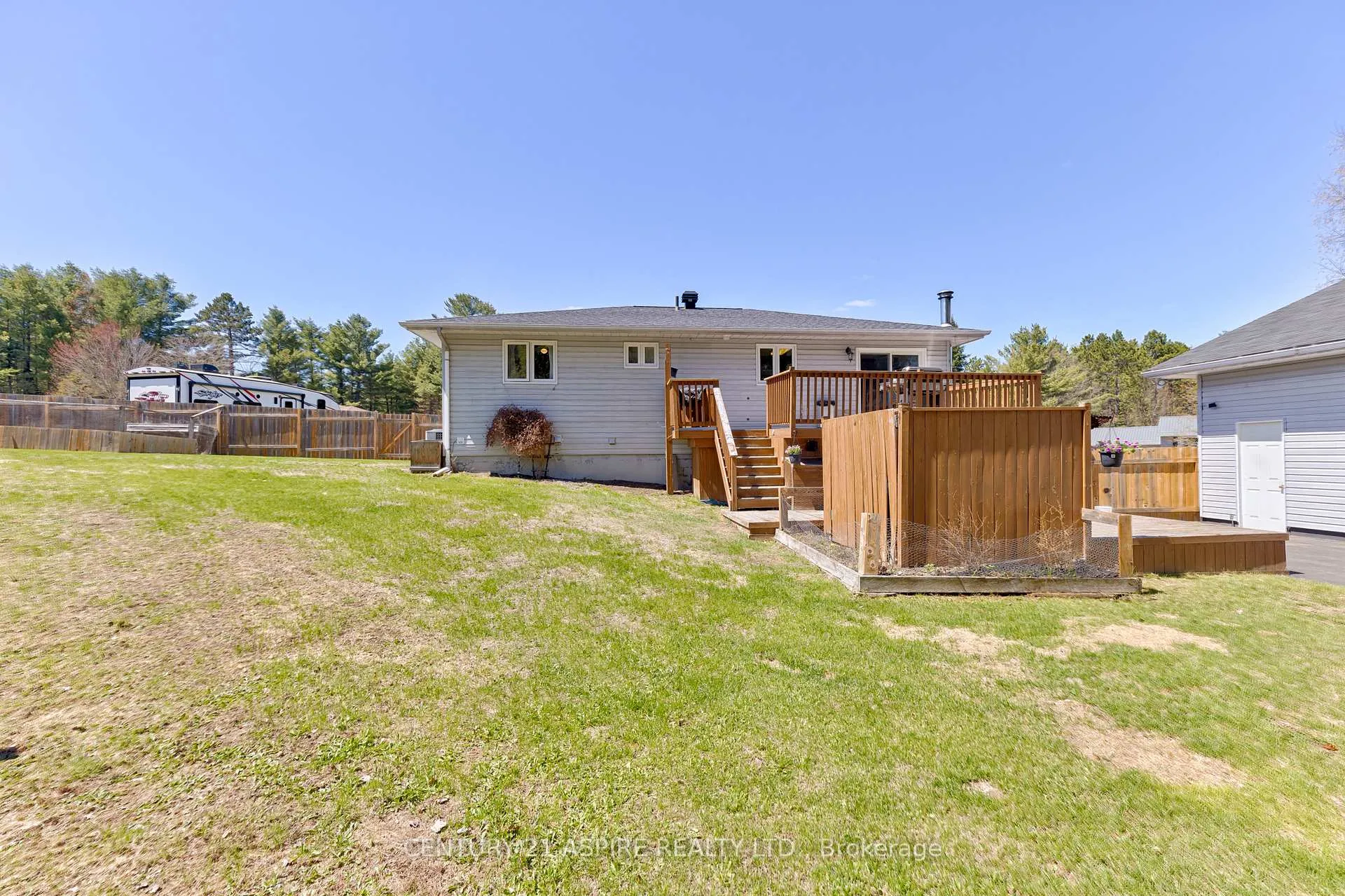 Photo 34 of 9 Jamie Crescent, Petawawa — HOMEH
