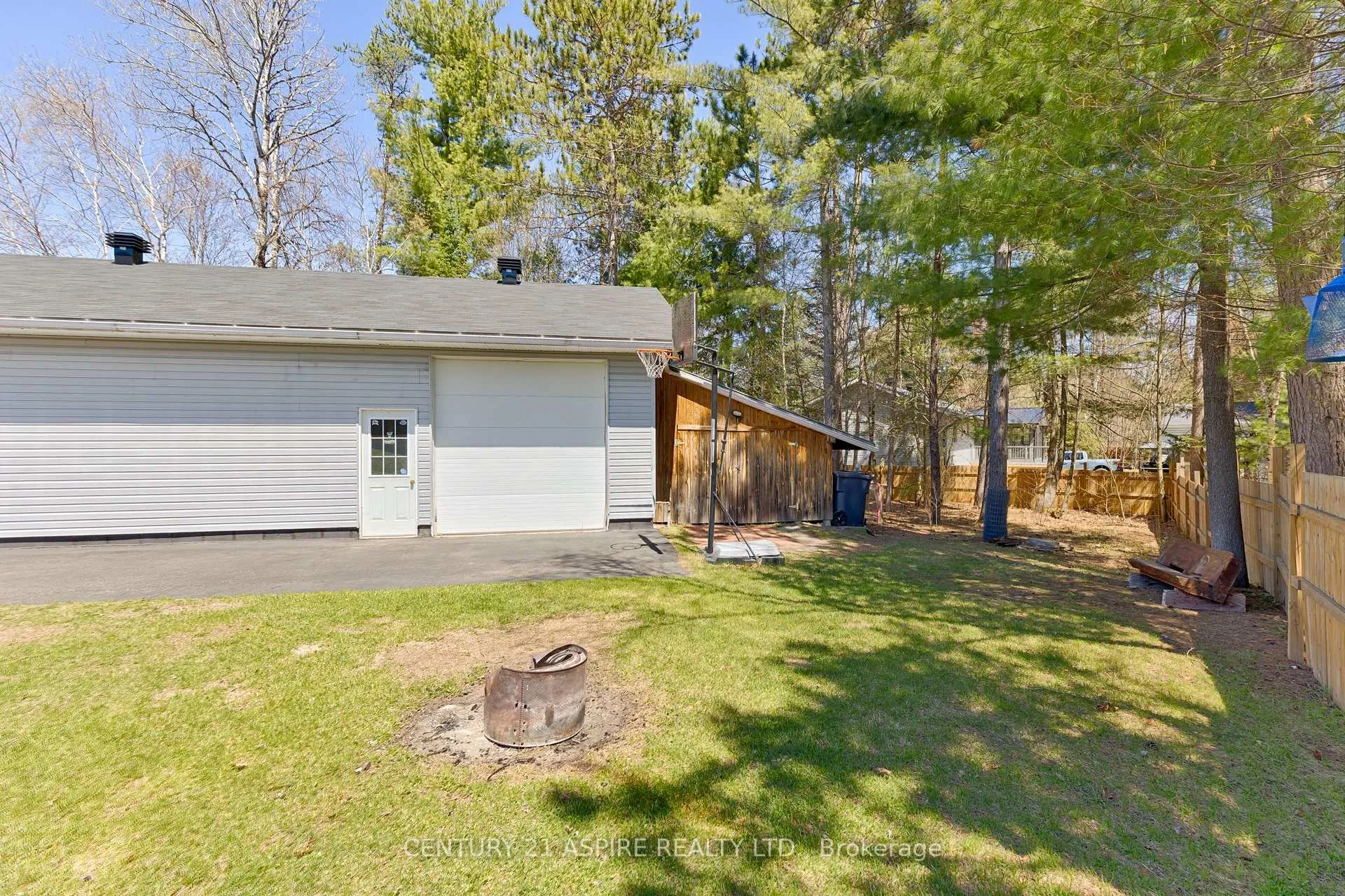 Photo 37 of 9 Jamie Crescent, Petawawa — HOMEH