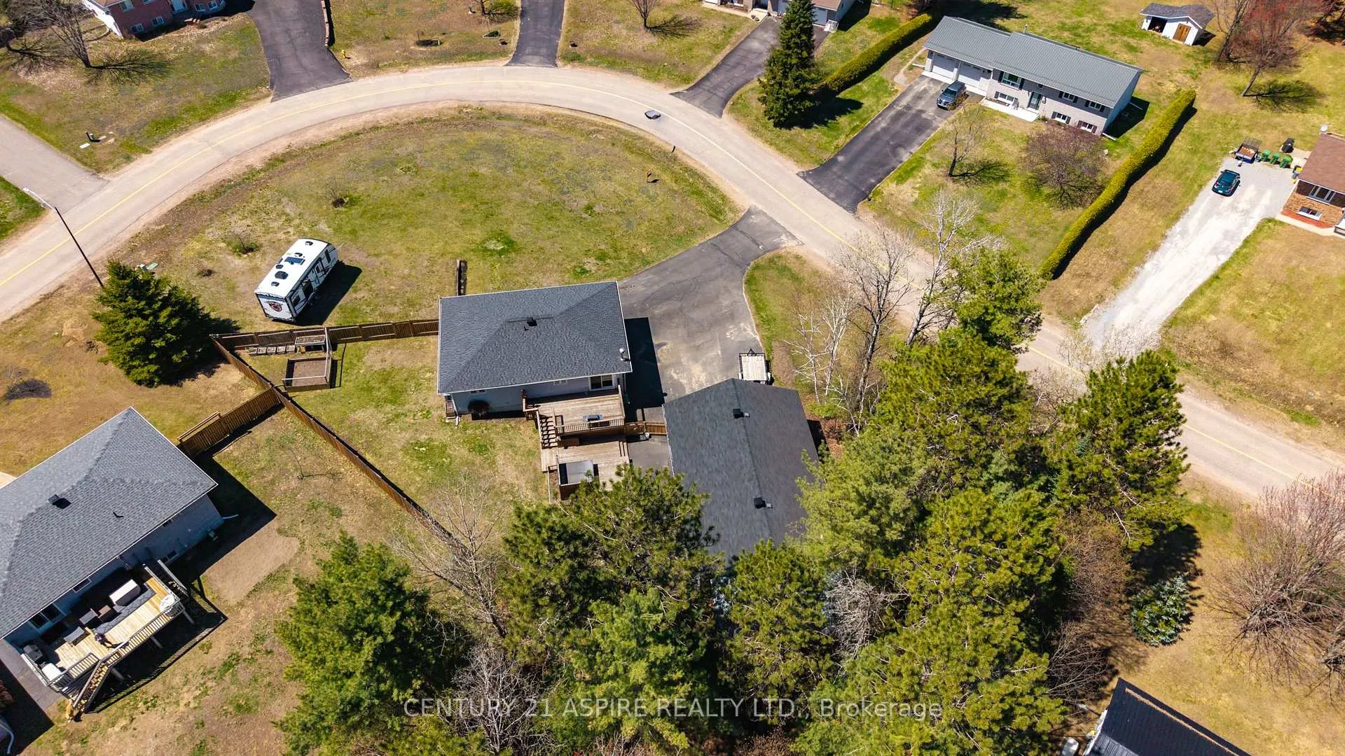 Photo 45 of 9 Jamie Crescent, Petawawa — HOMEH