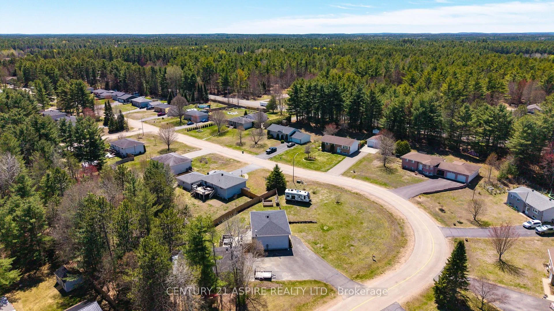 Photo 47 of 9 Jamie Crescent, Petawawa — HOMEH