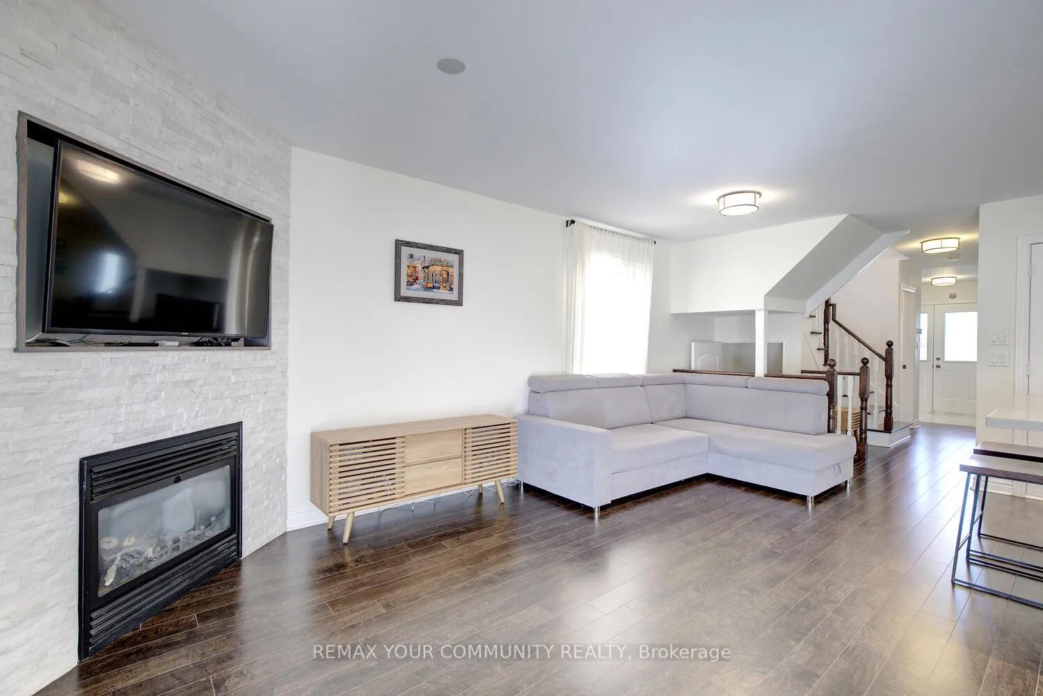Photo 17 of 32 Black Maple Crescent, Vaughan, Patterson — HOMEH