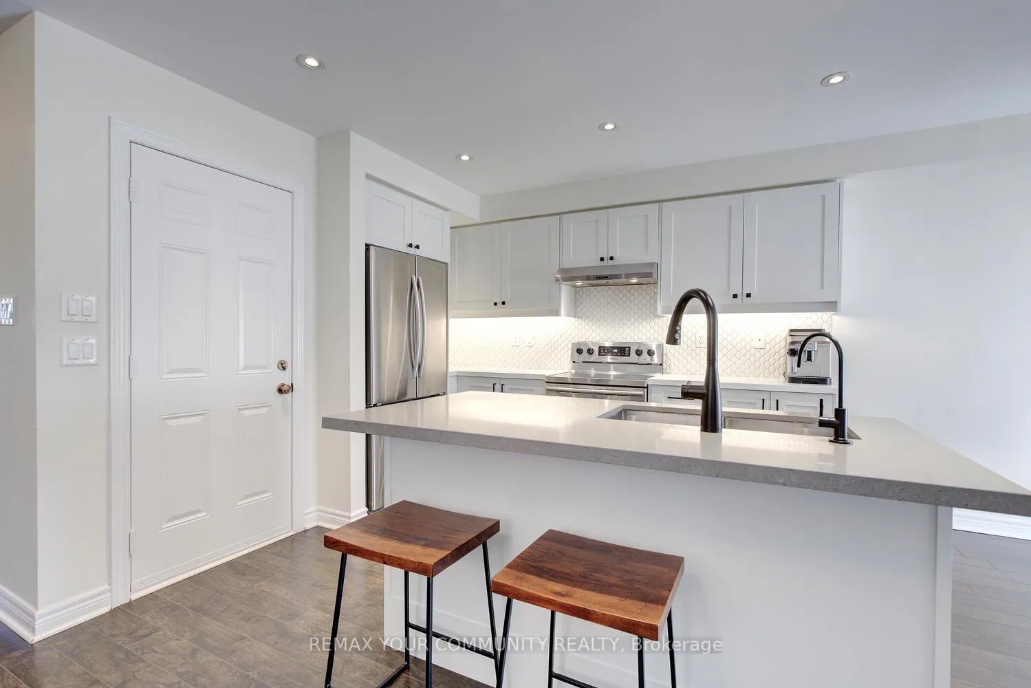 Photo 19 of 32 Black Maple Crescent, Vaughan, Patterson — HOMEH
