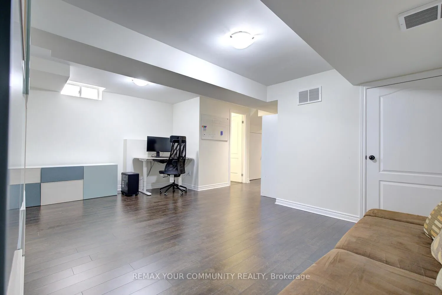 Photo 36 of 32 Black Maple Crescent, Vaughan, Patterson — HOMEH