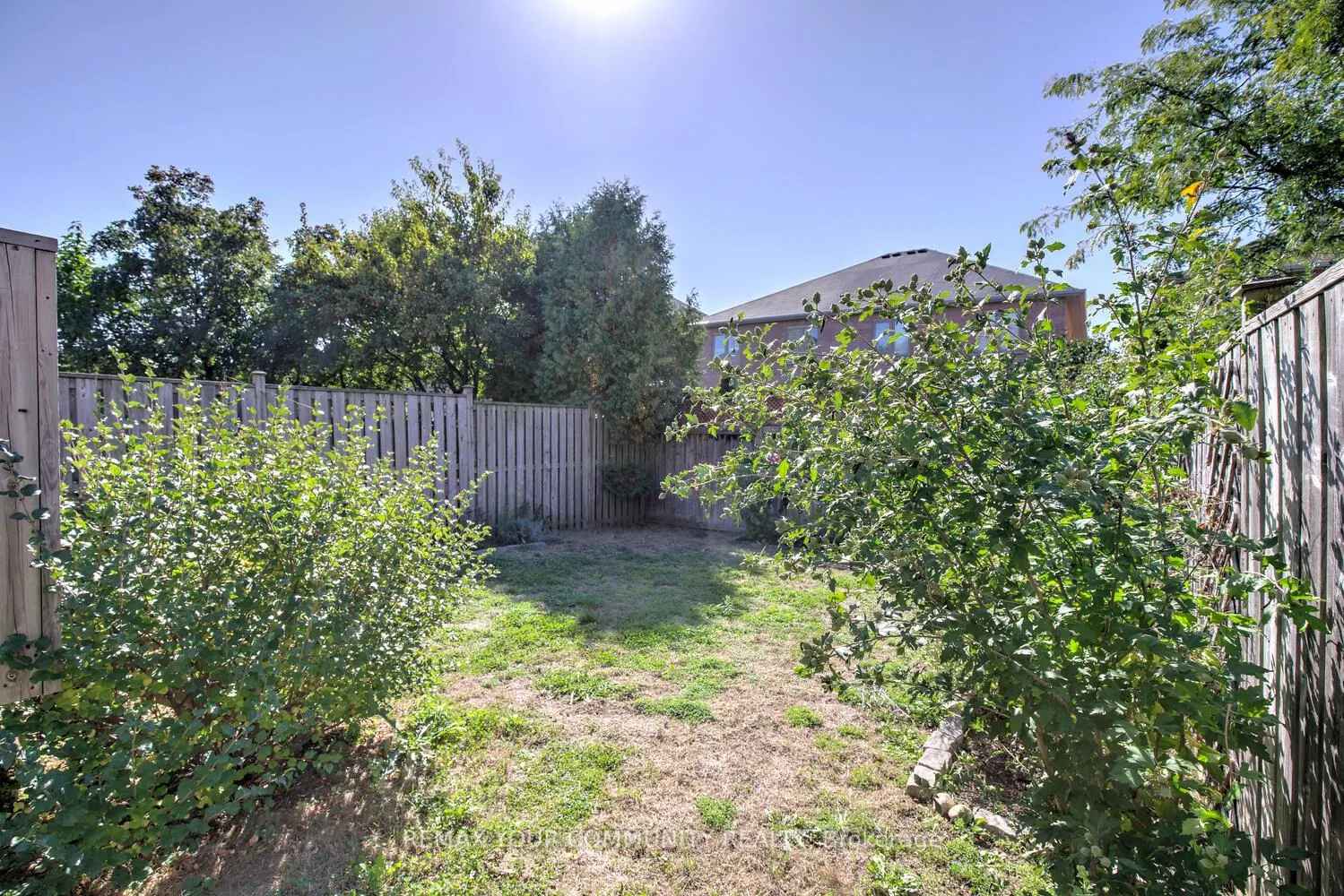 Photo 44 of 32 Black Maple Crescent, Vaughan, Patterson — HOMEH