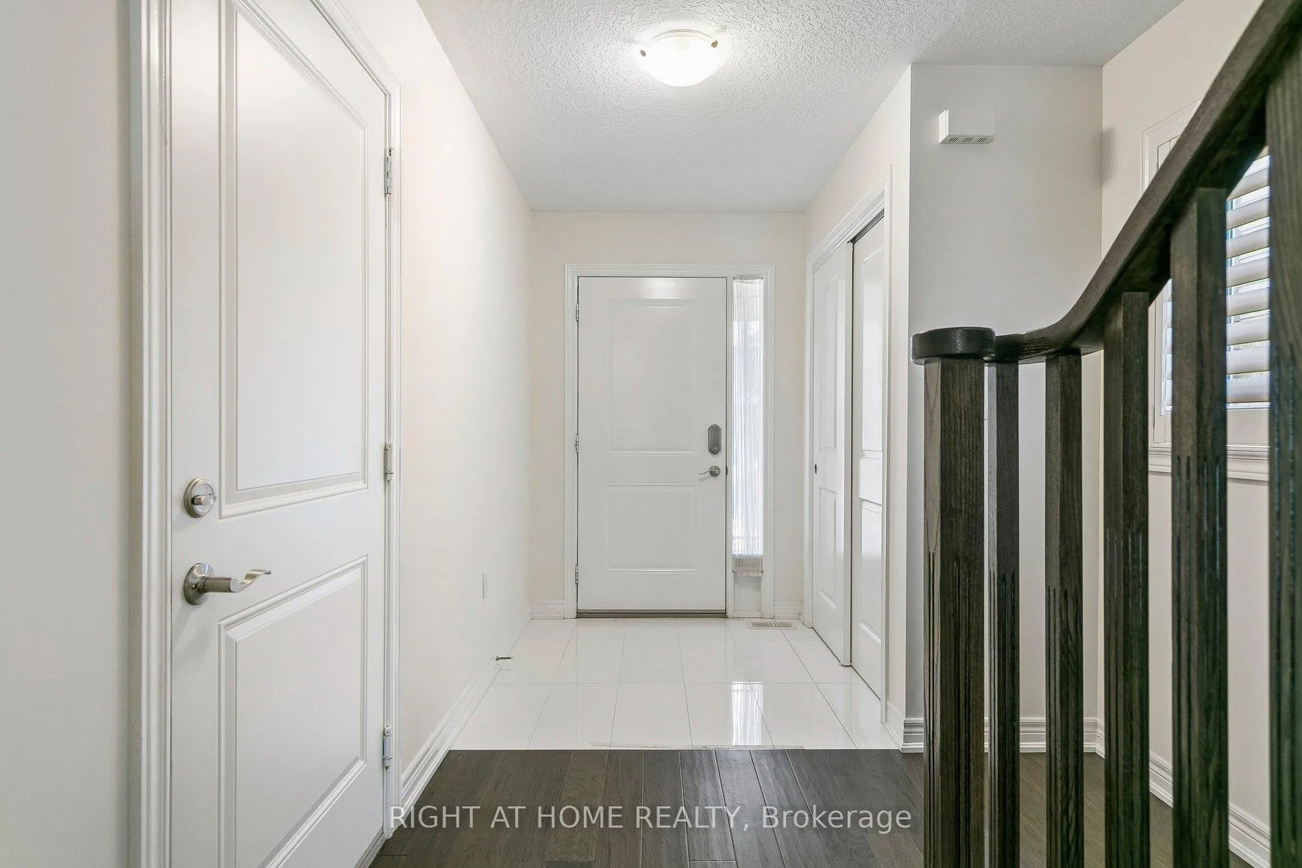 Photo 10 of 29 Bethune Avenue, Hamilton, Rural Glanbrook — HOMEH