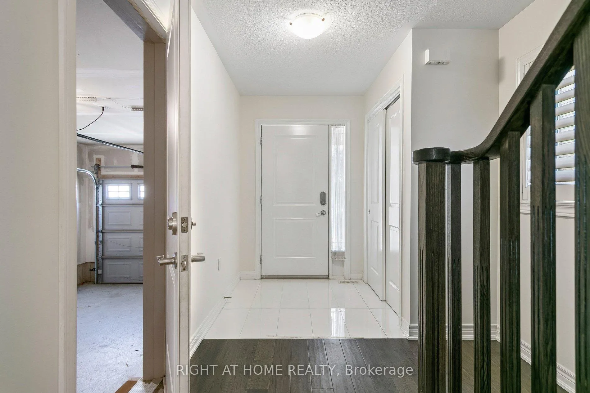 Photo 11 of 29 Bethune Avenue, Hamilton, Rural Glanbrook — HOMEH