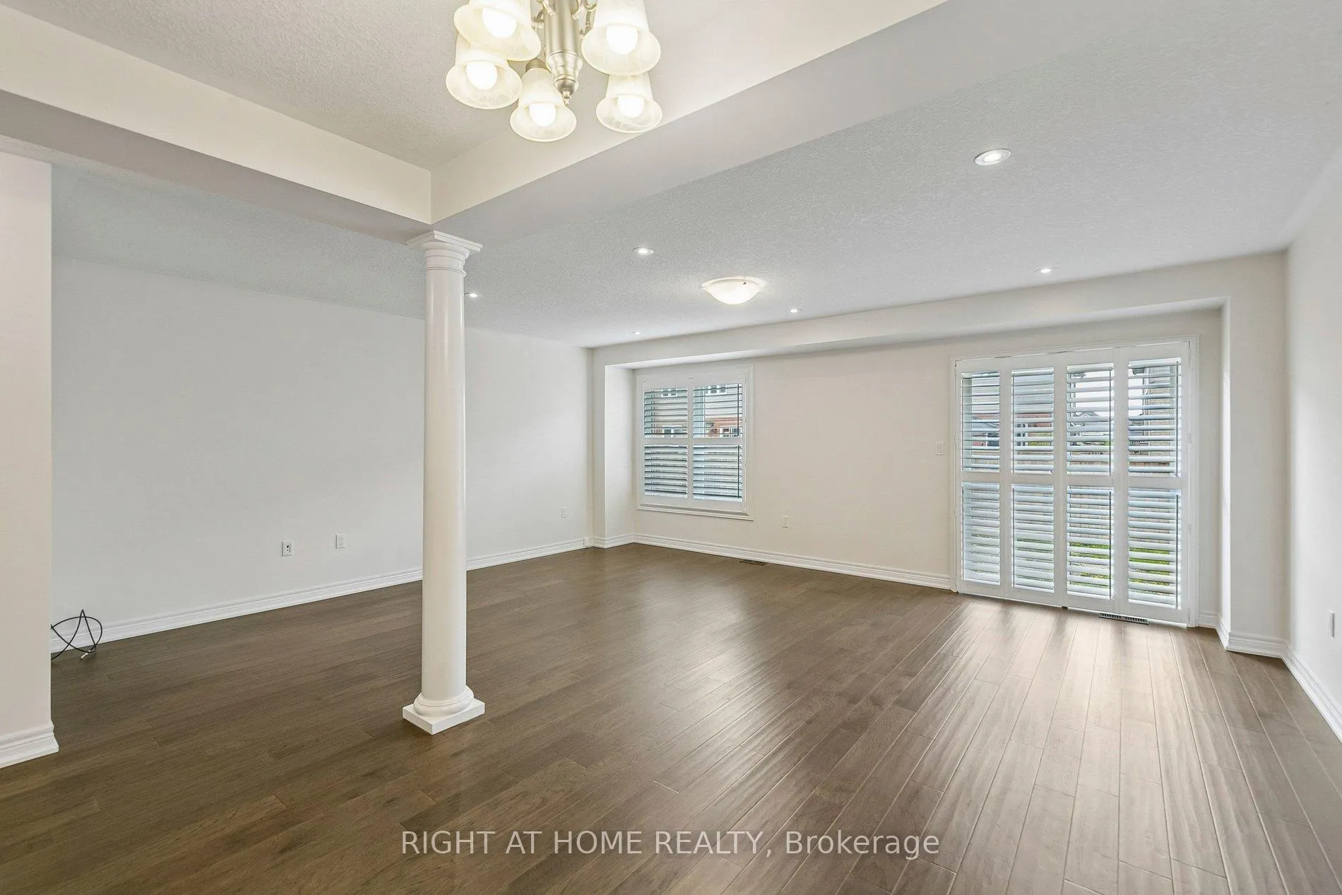 Photo 17 of 29 Bethune Avenue, Hamilton, Rural Glanbrook — HOMEH