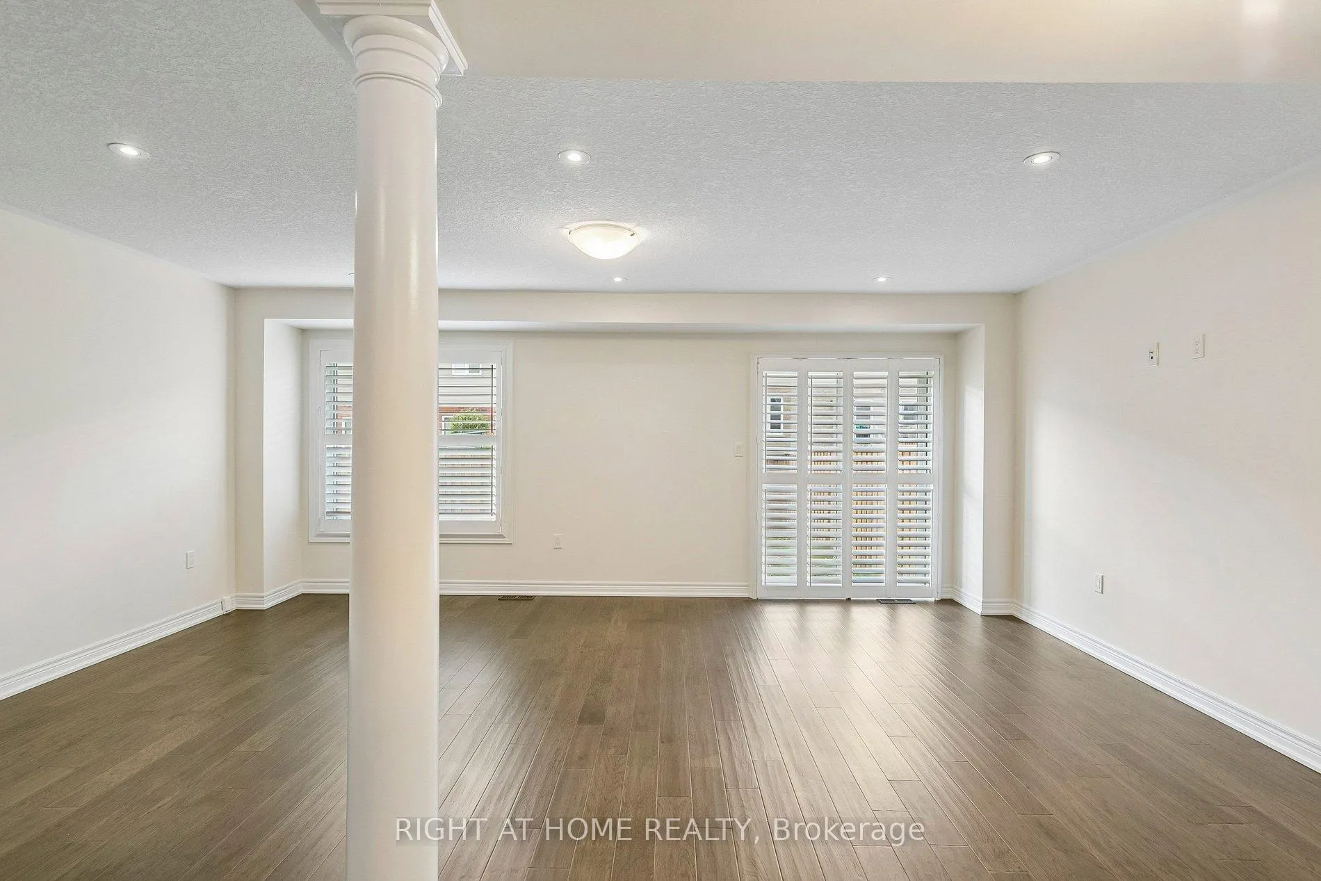 Photo 18 of 29 Bethune Avenue, Hamilton, Rural Glanbrook — HOMEH