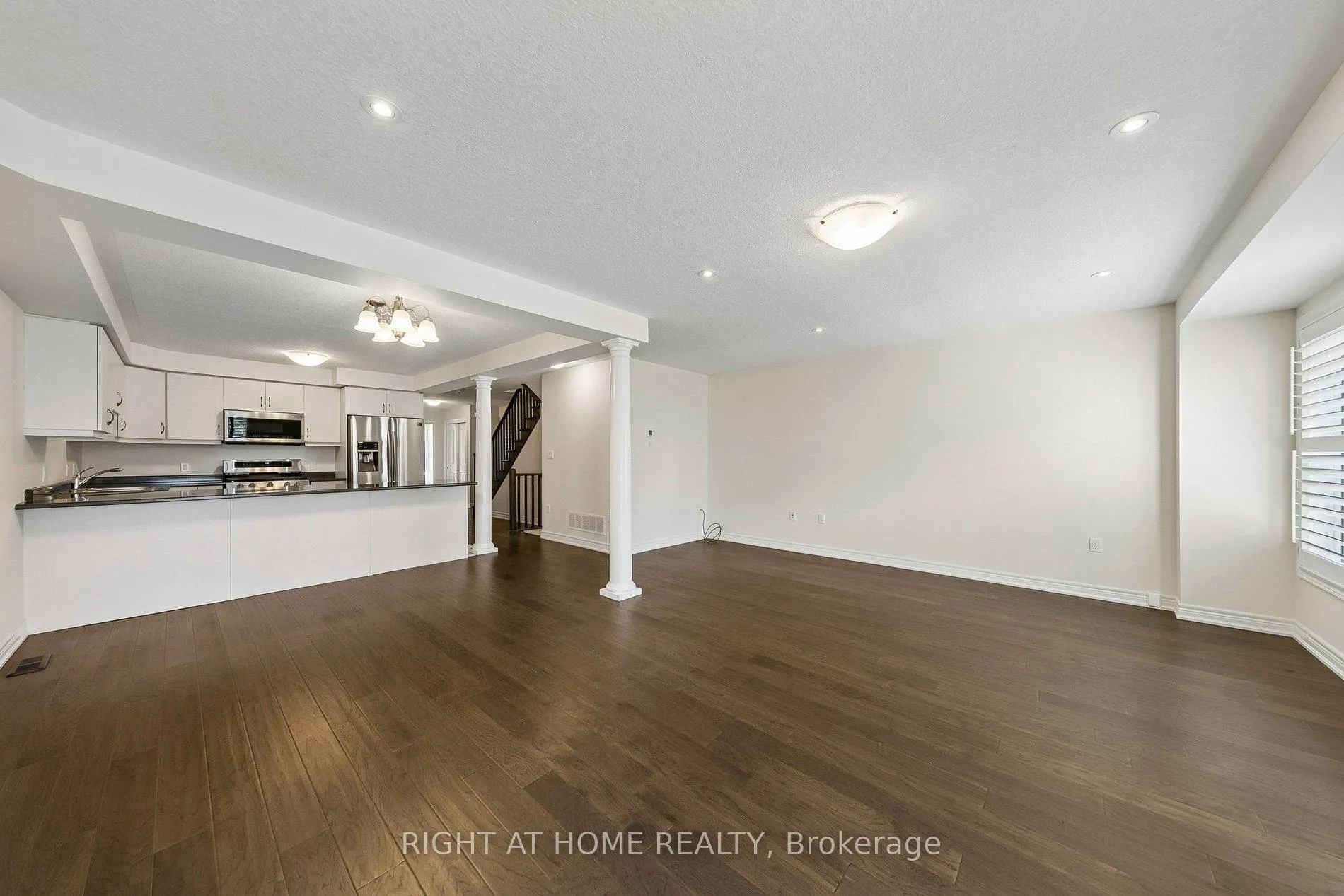 Photo 26 of 29 Bethune Avenue, Hamilton, Rural Glanbrook — HOMEH