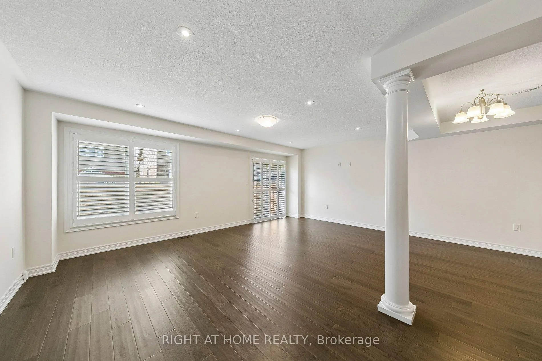 Photo 27 of 29 Bethune Avenue, Hamilton, Rural Glanbrook — HOMEH