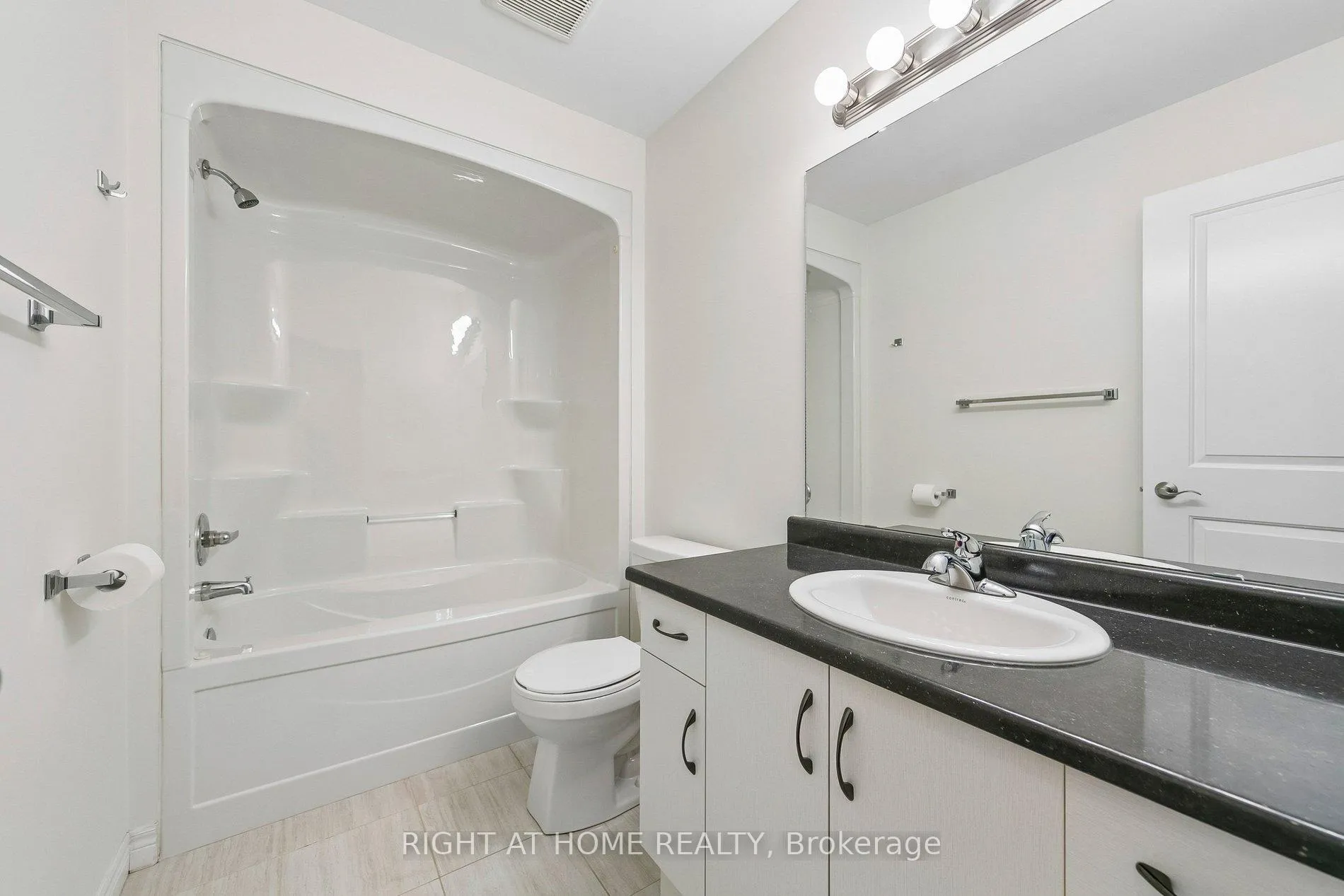 Photo 35 of 29 Bethune Avenue, Hamilton, Rural Glanbrook — HOMEH