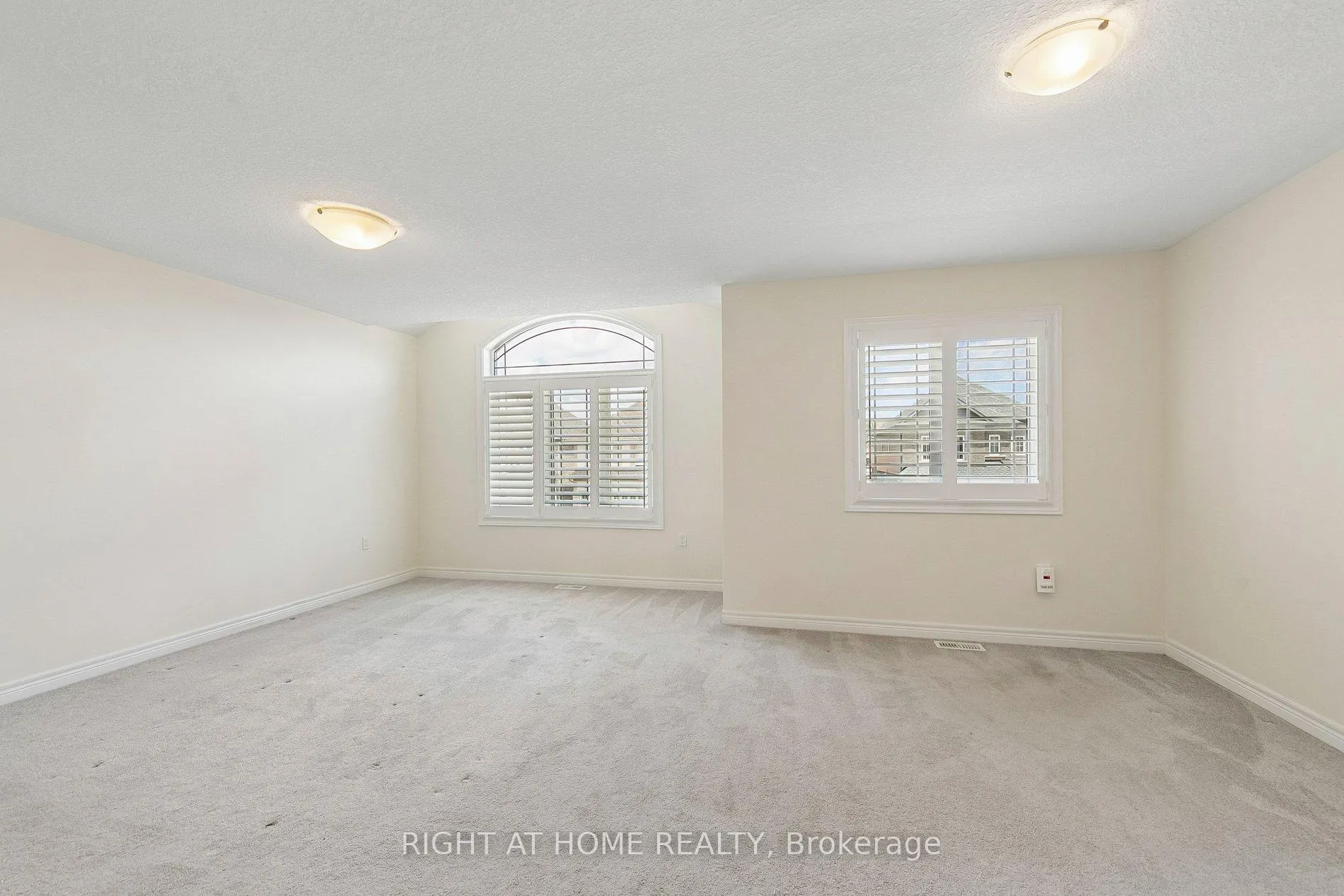 Photo 40 of 29 Bethune Avenue, Hamilton, Rural Glanbrook — HOMEH