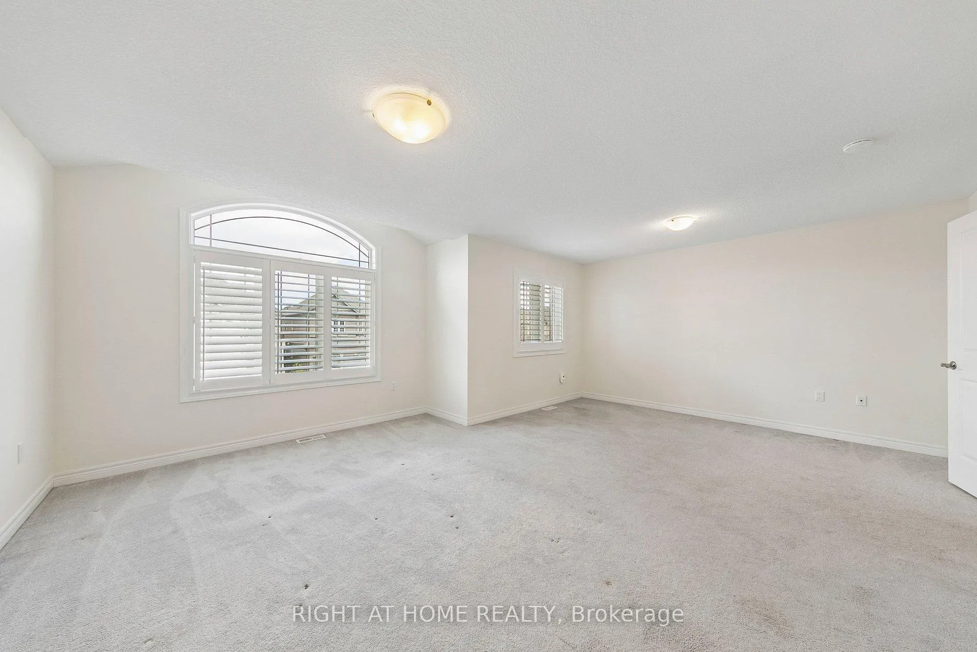 Photo 44 of 29 Bethune Avenue, Hamilton, Rural Glanbrook — HOMEH