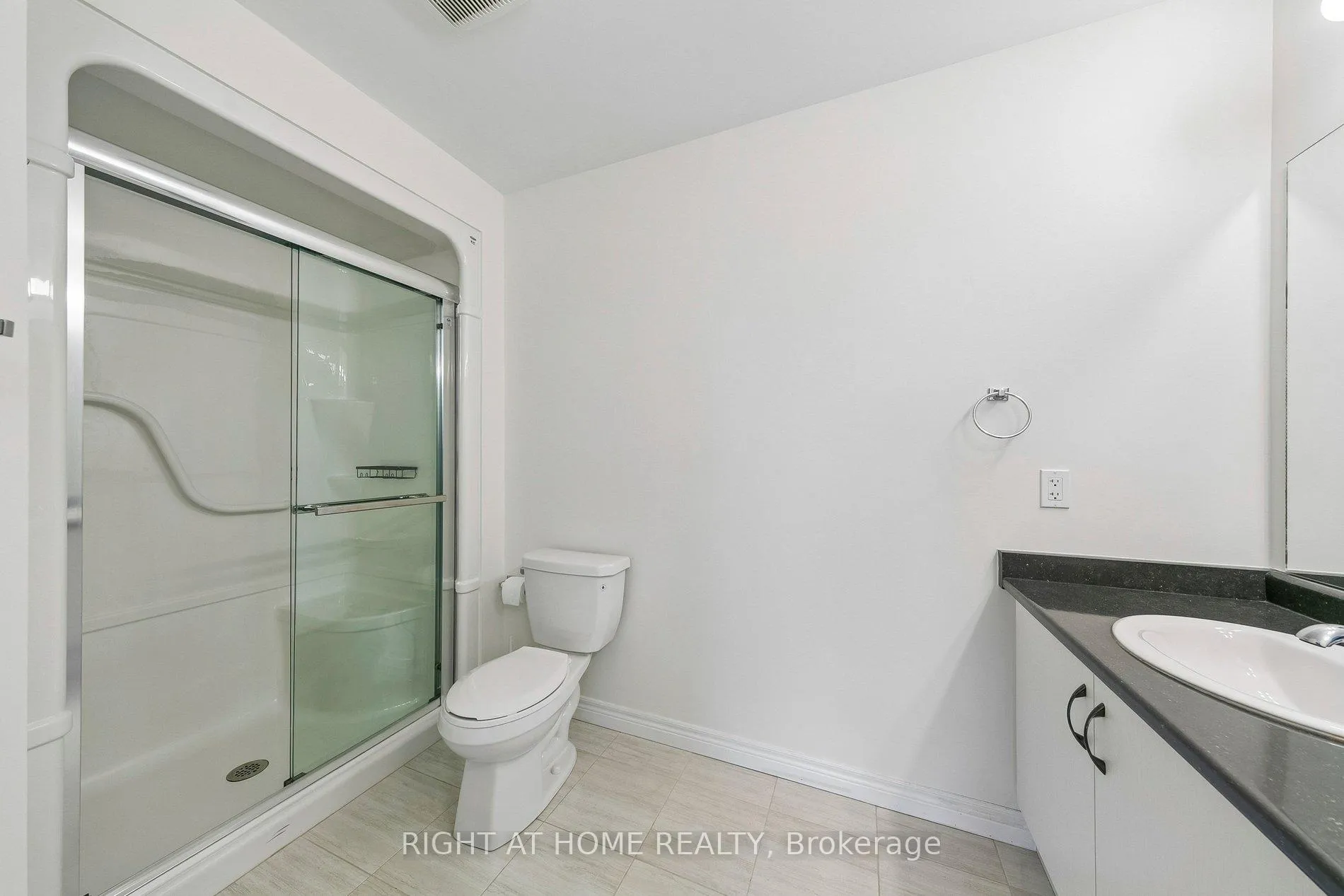 Photo 46 of 29 Bethune Avenue, Hamilton, Rural Glanbrook — HOMEH