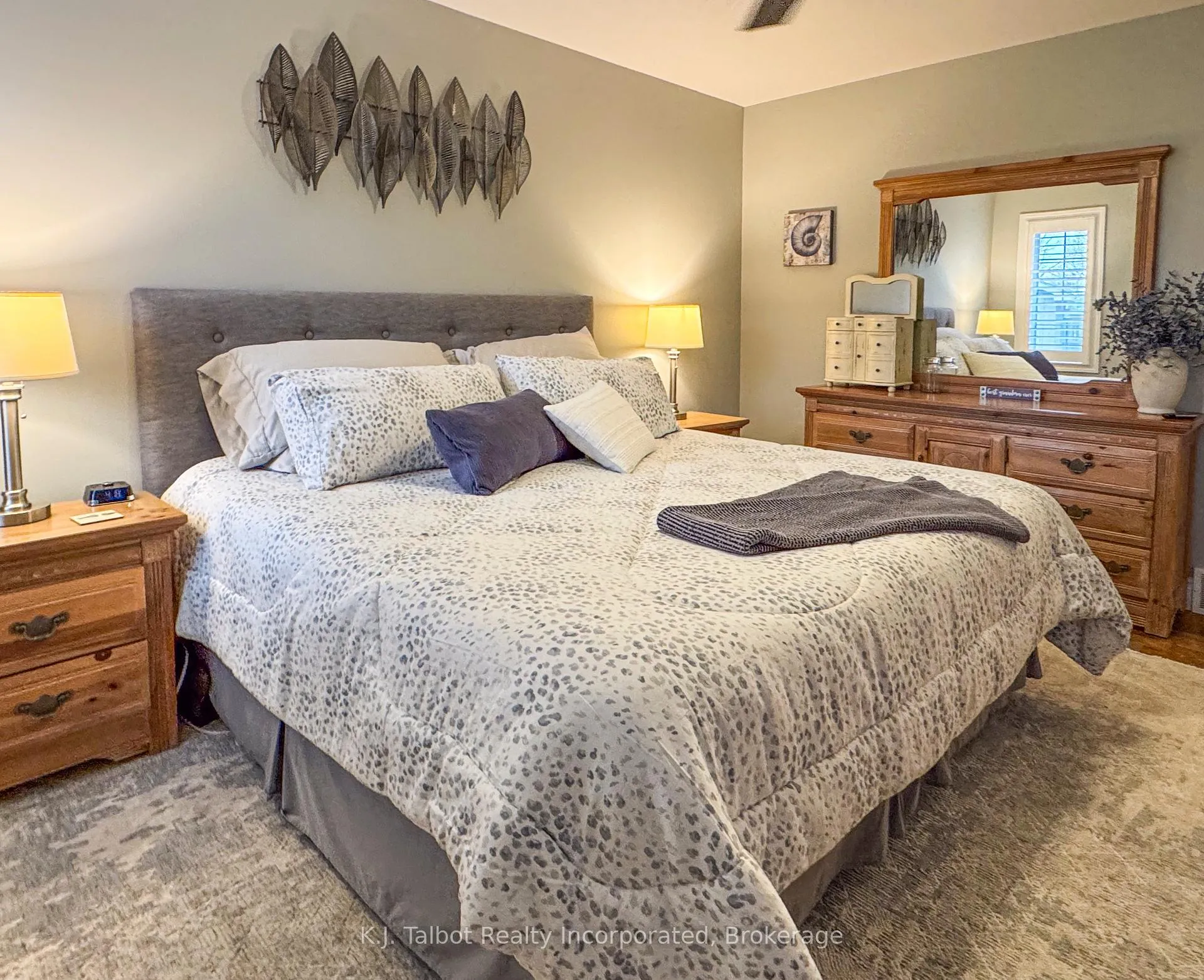 Photo 15 of 11 Lee Crescent, Goderich, Goderich (Town) — HOMEH