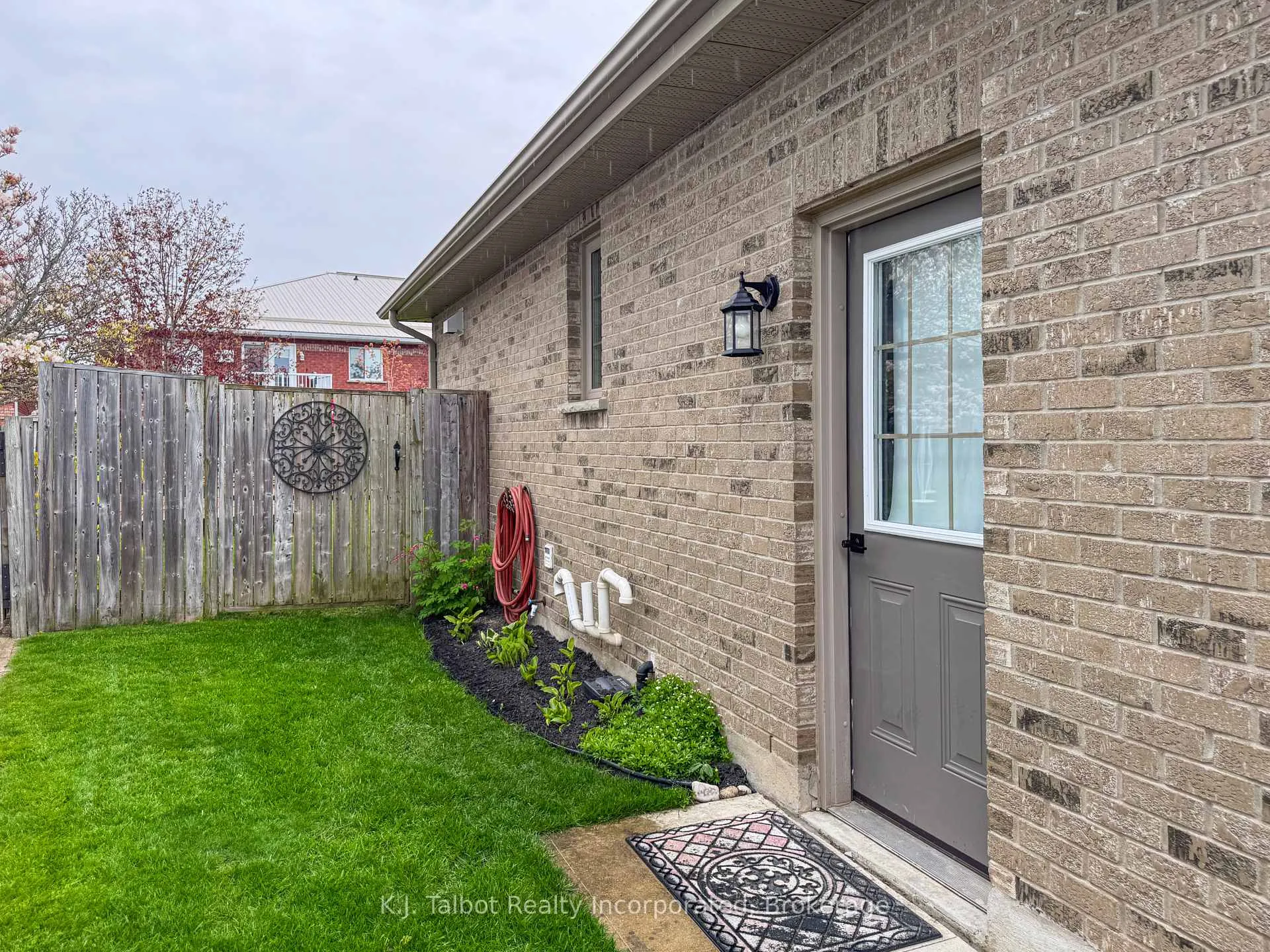 Photo 27 of 11 Lee Crescent, Goderich, Goderich (Town) — HOMEH