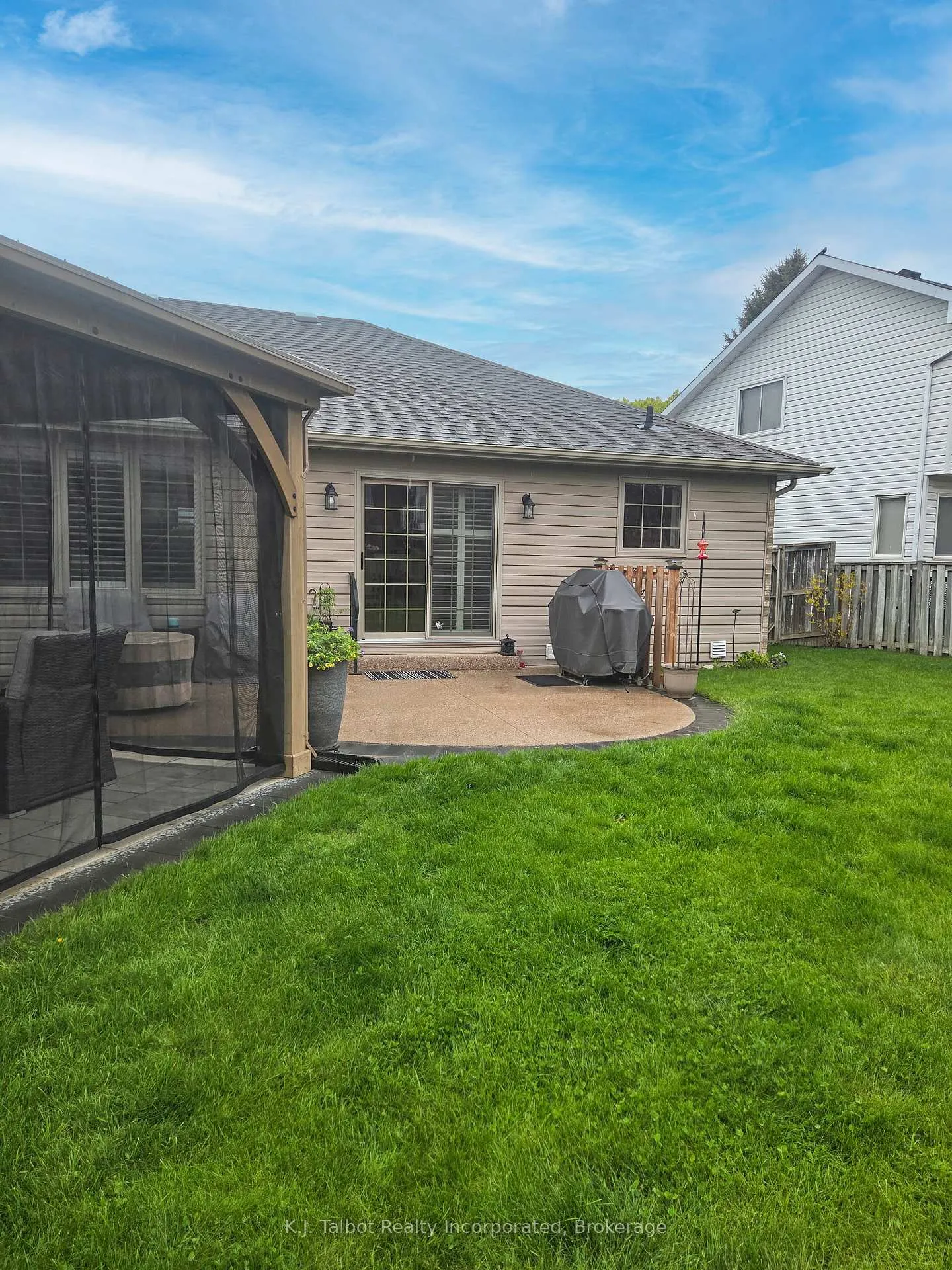 Photo 30 of 11 Lee Crescent, Goderich, Goderich (Town) — HOMEH