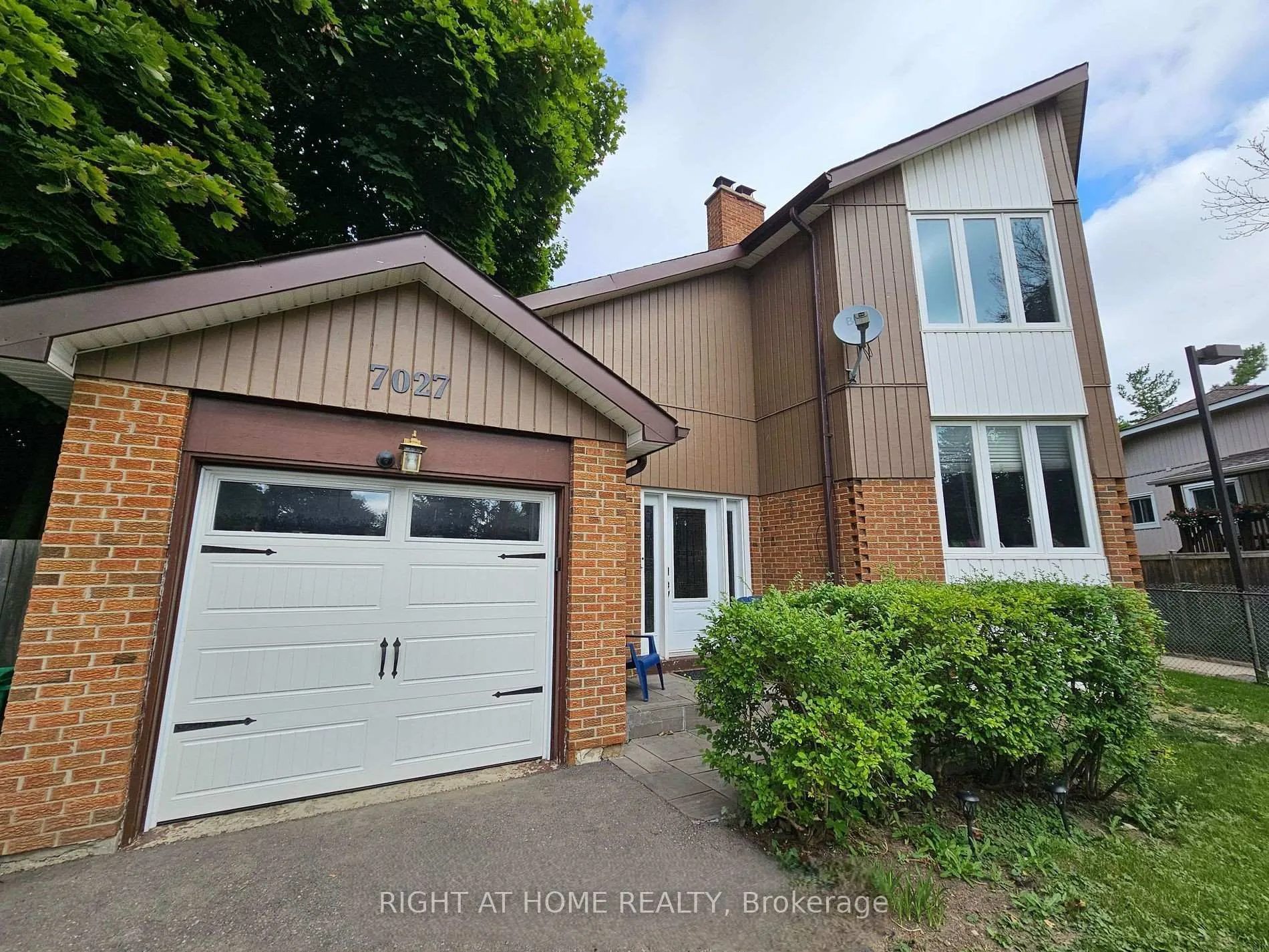 Photo 2 of 7027 Estoril Road, Mississauga, Meadowvale — HOMEH